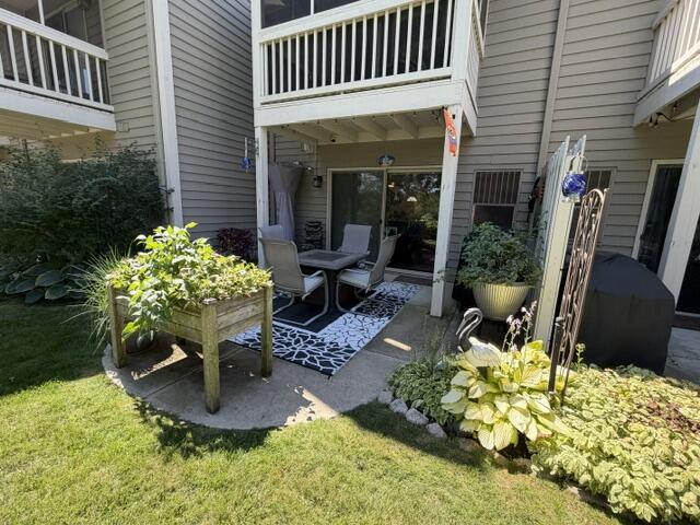 240 Marina Ct Property Photo 1
