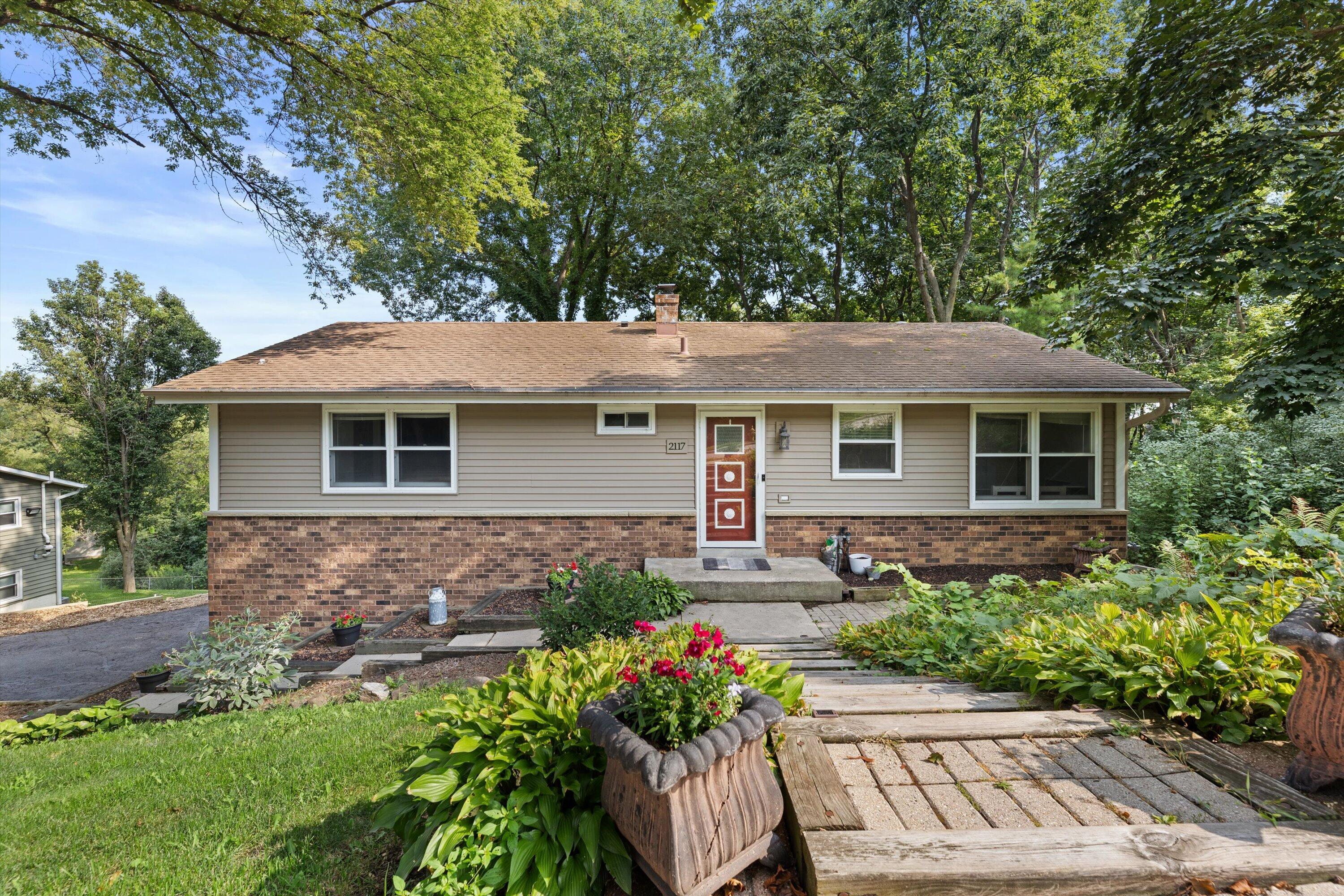 2117 Harris-highland Dr Property Photo 1