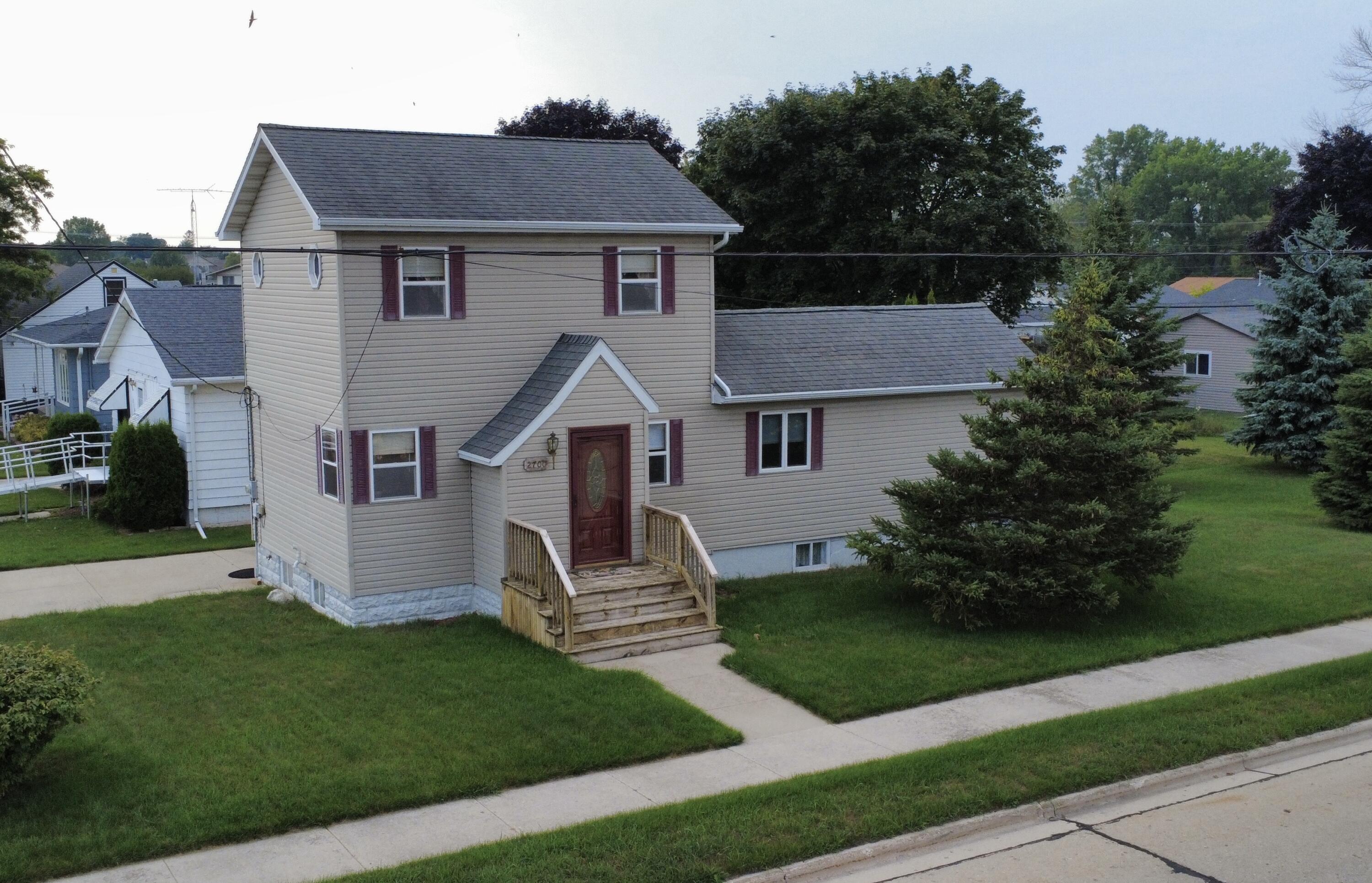 2700 Jackson St Property Photo 1