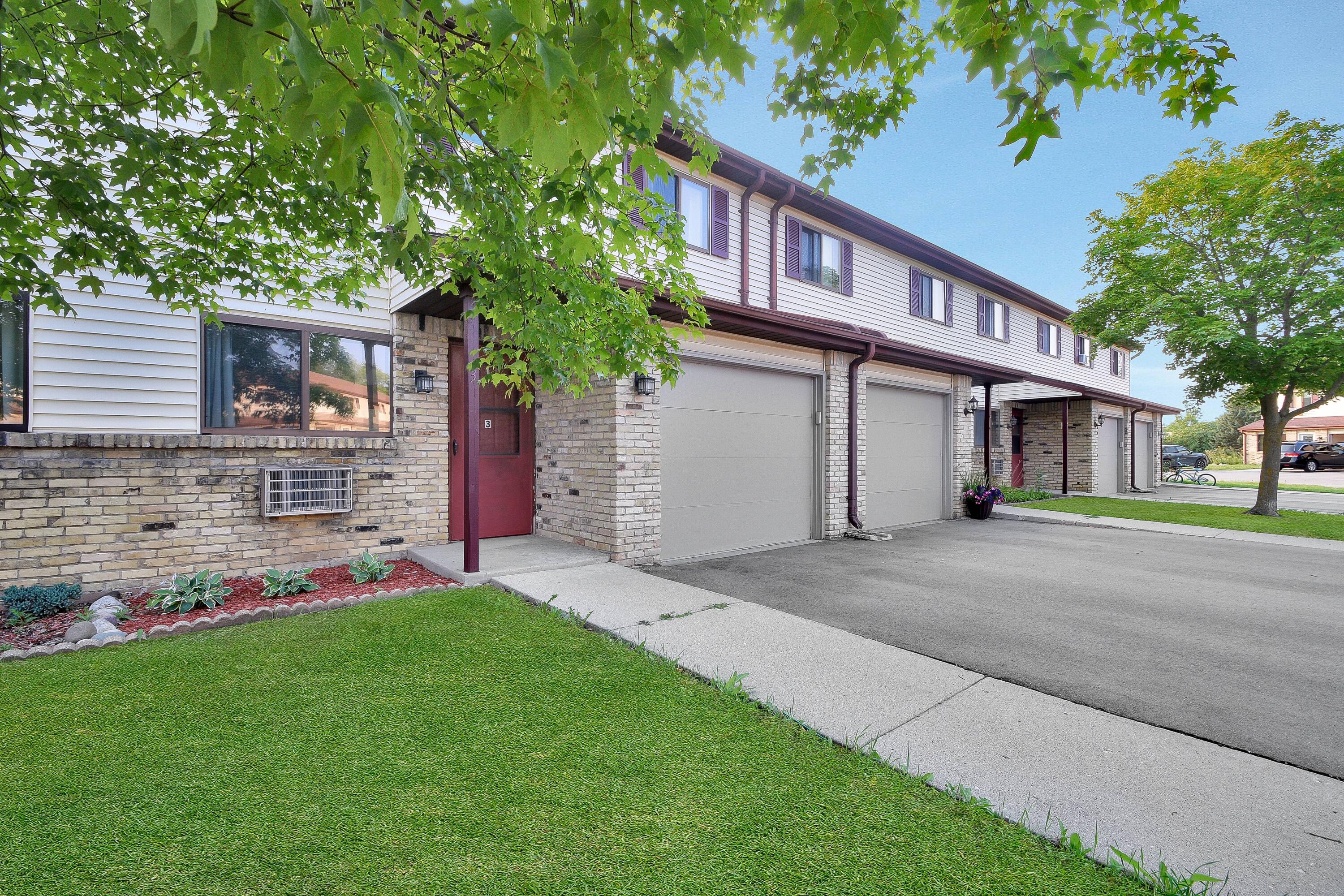 1141 Vogt Dr Property Photo 1
