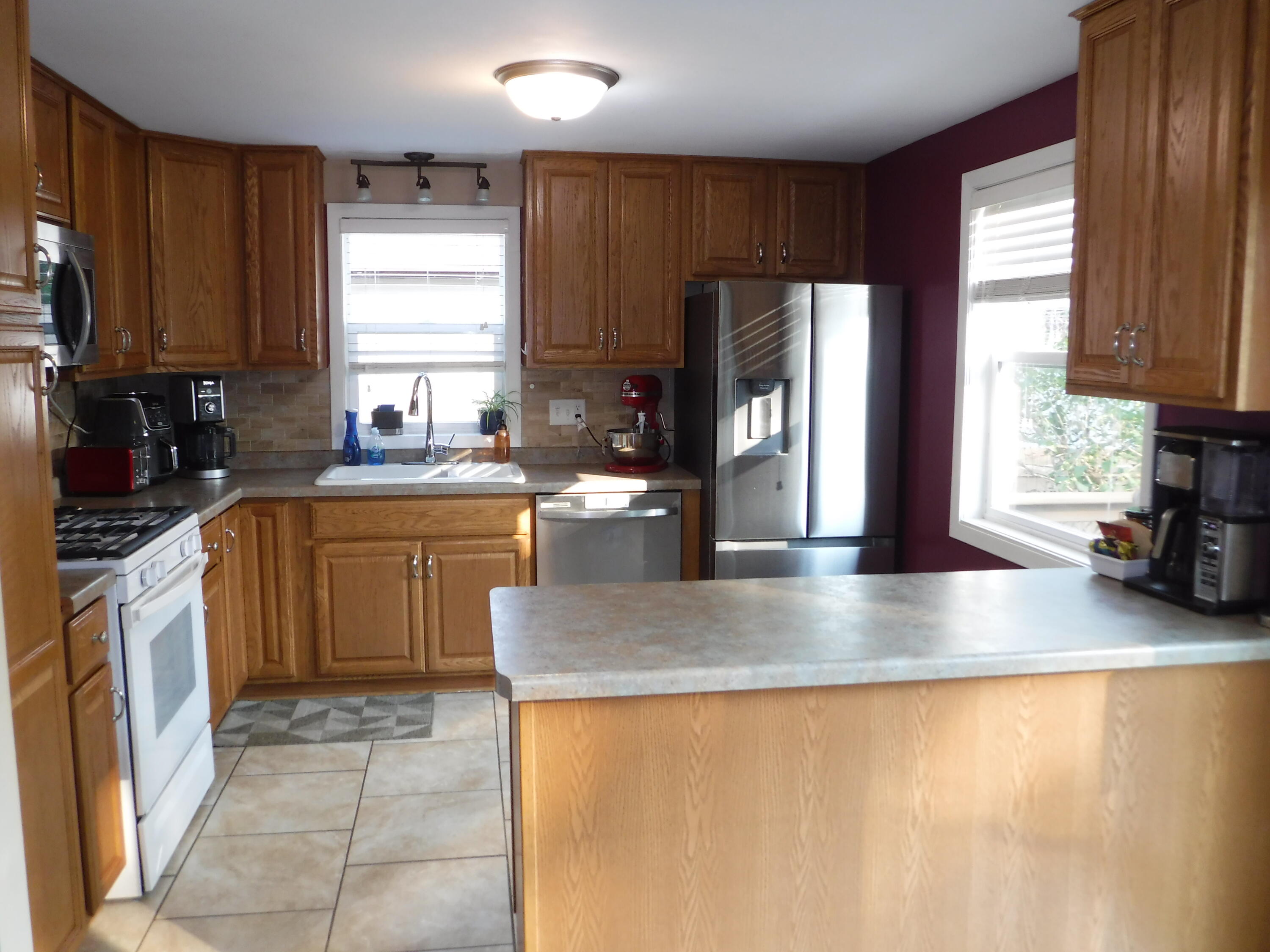 1708 Nagle Ave Property Photo 3