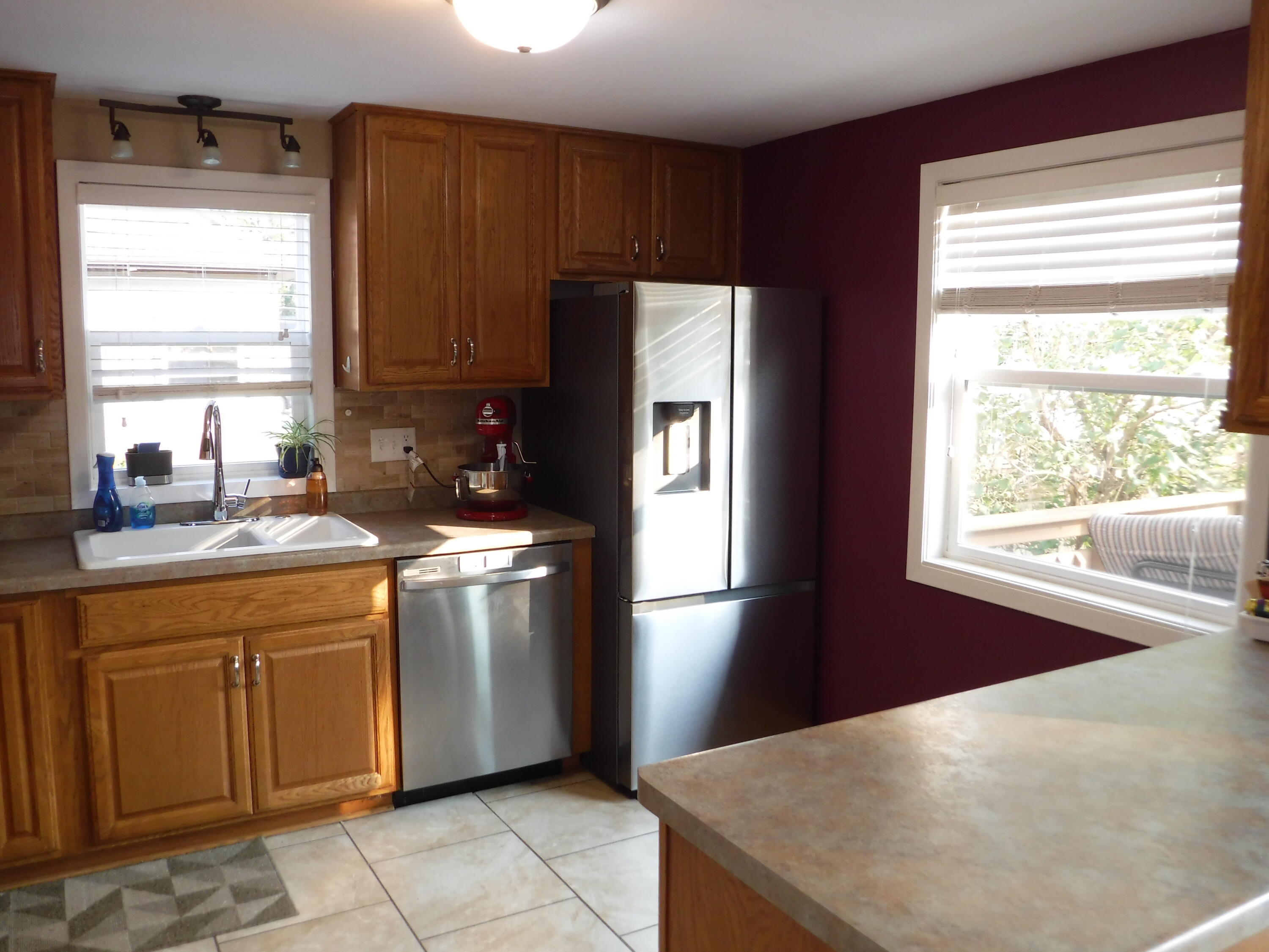 1708 Nagle Ave Property Photo 4