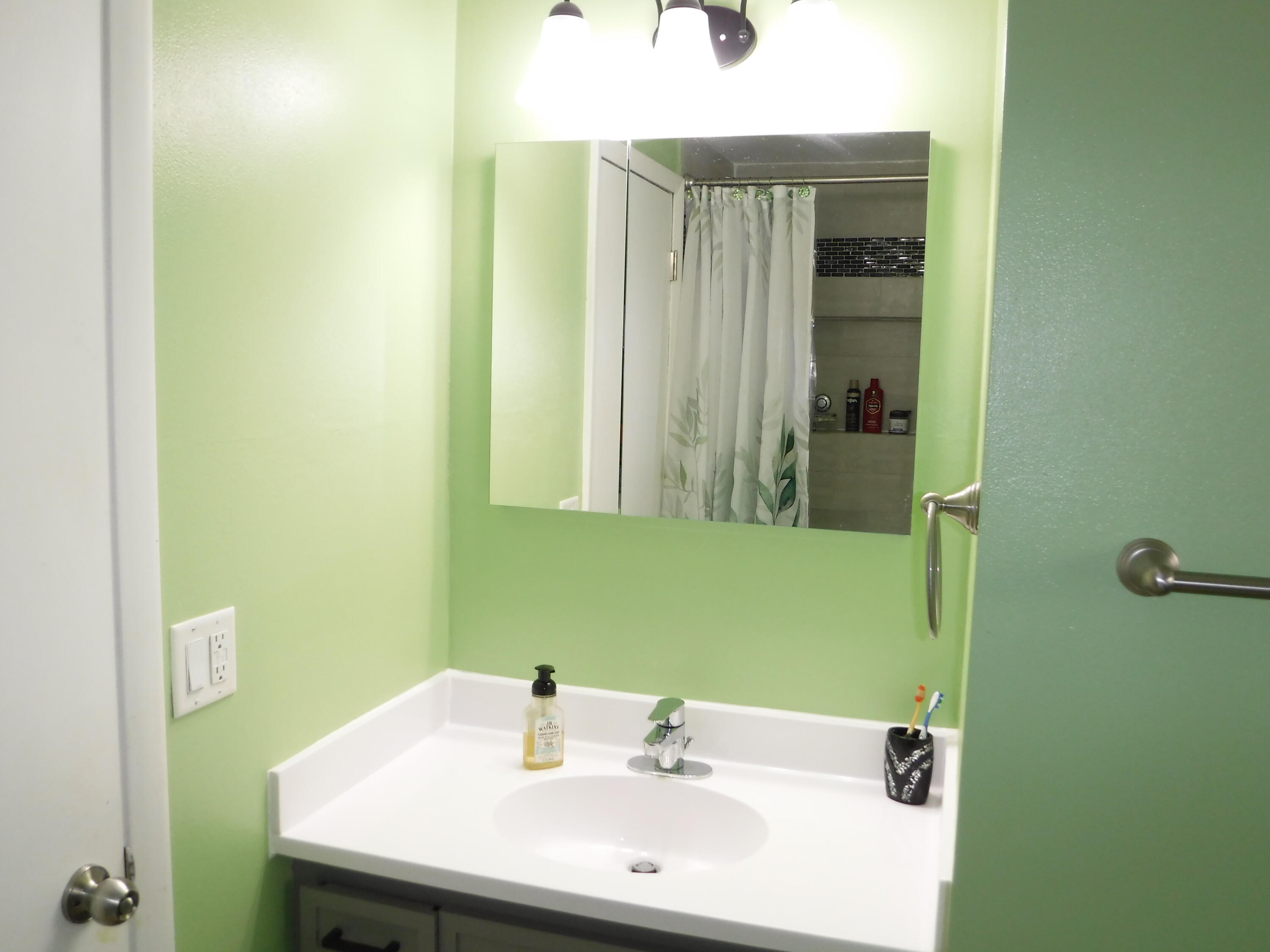 1708 Nagle Ave Property Photo 12