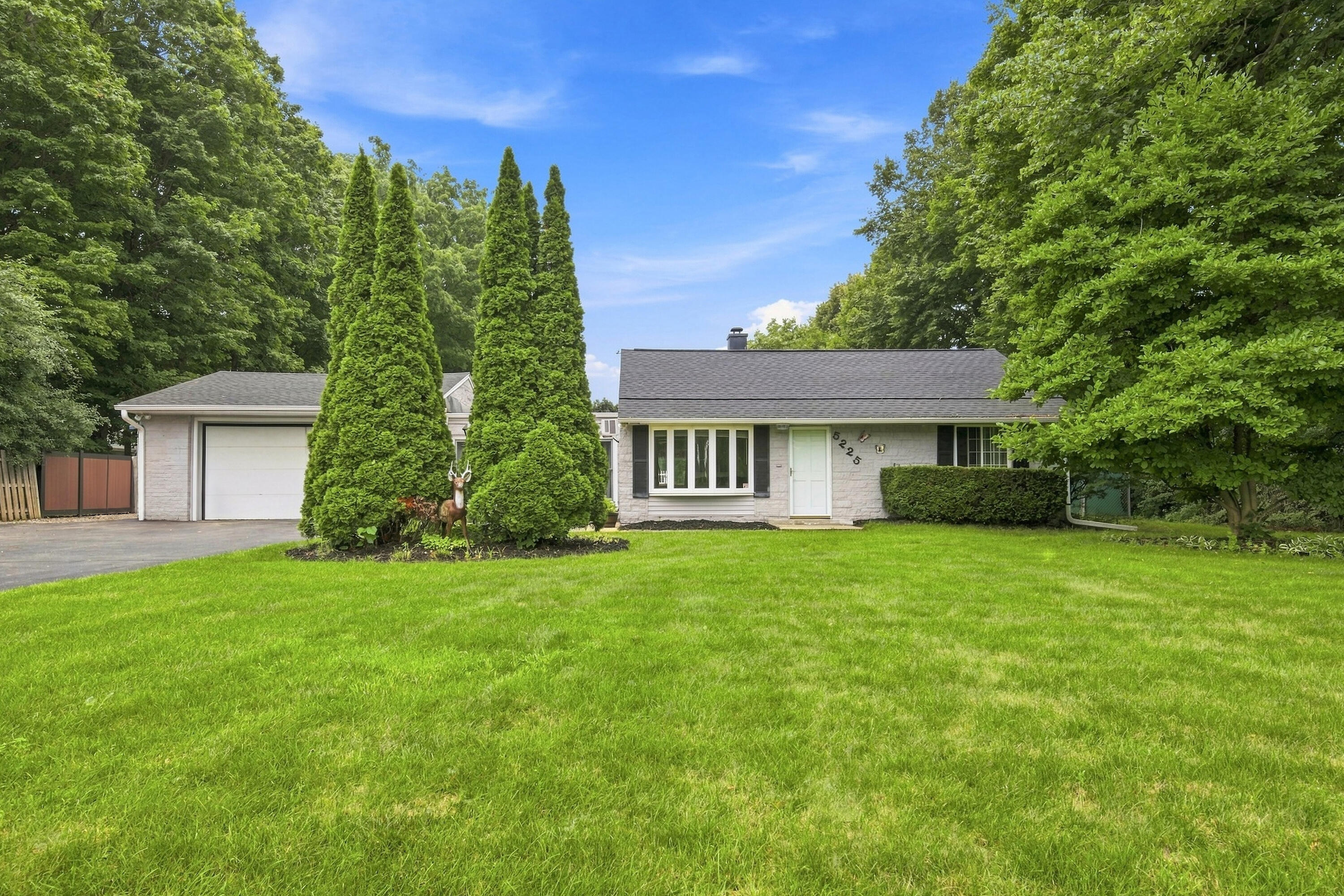 5225 W County Line Rd