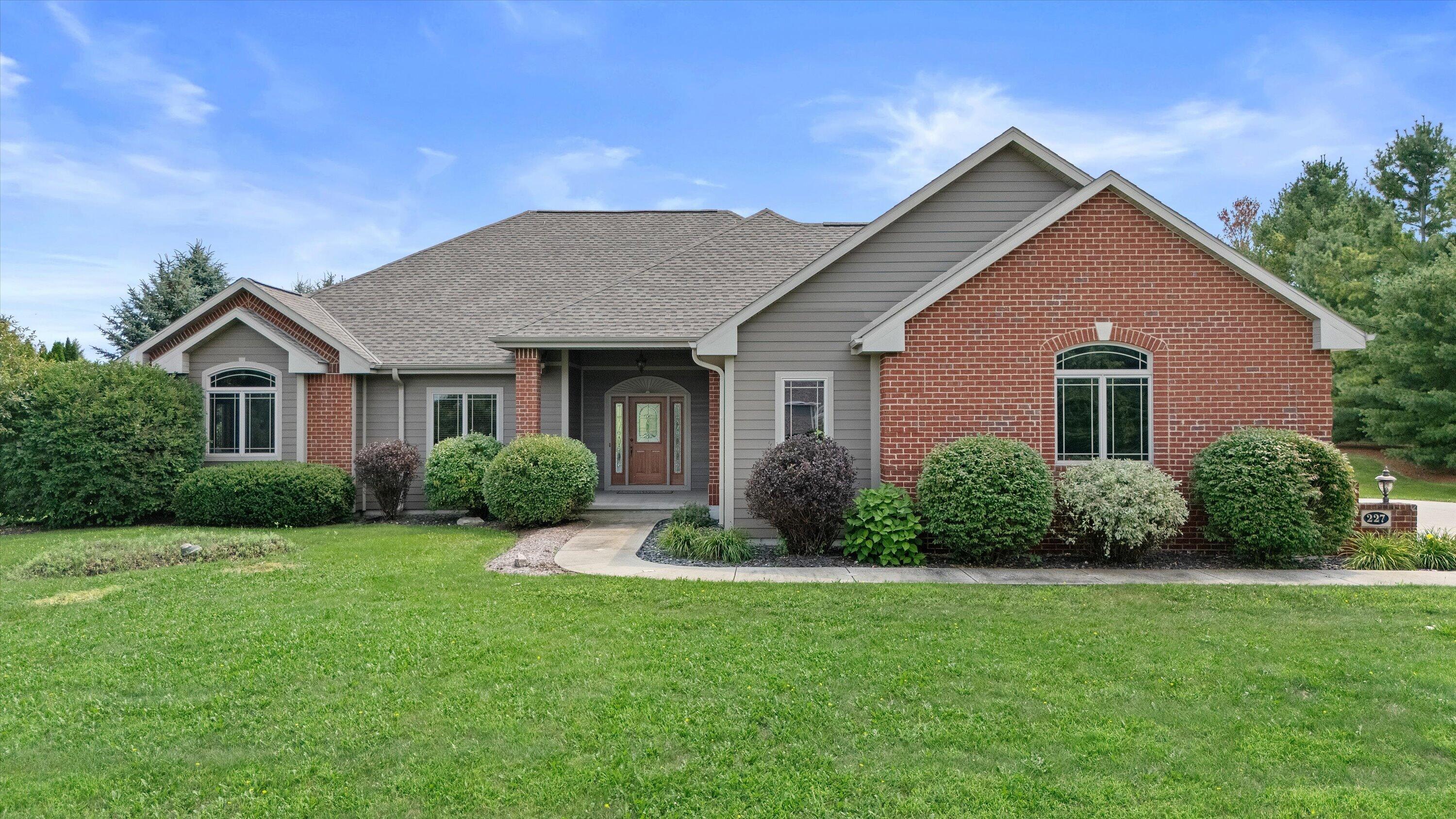 227 Hunters Xing Property Photo 1