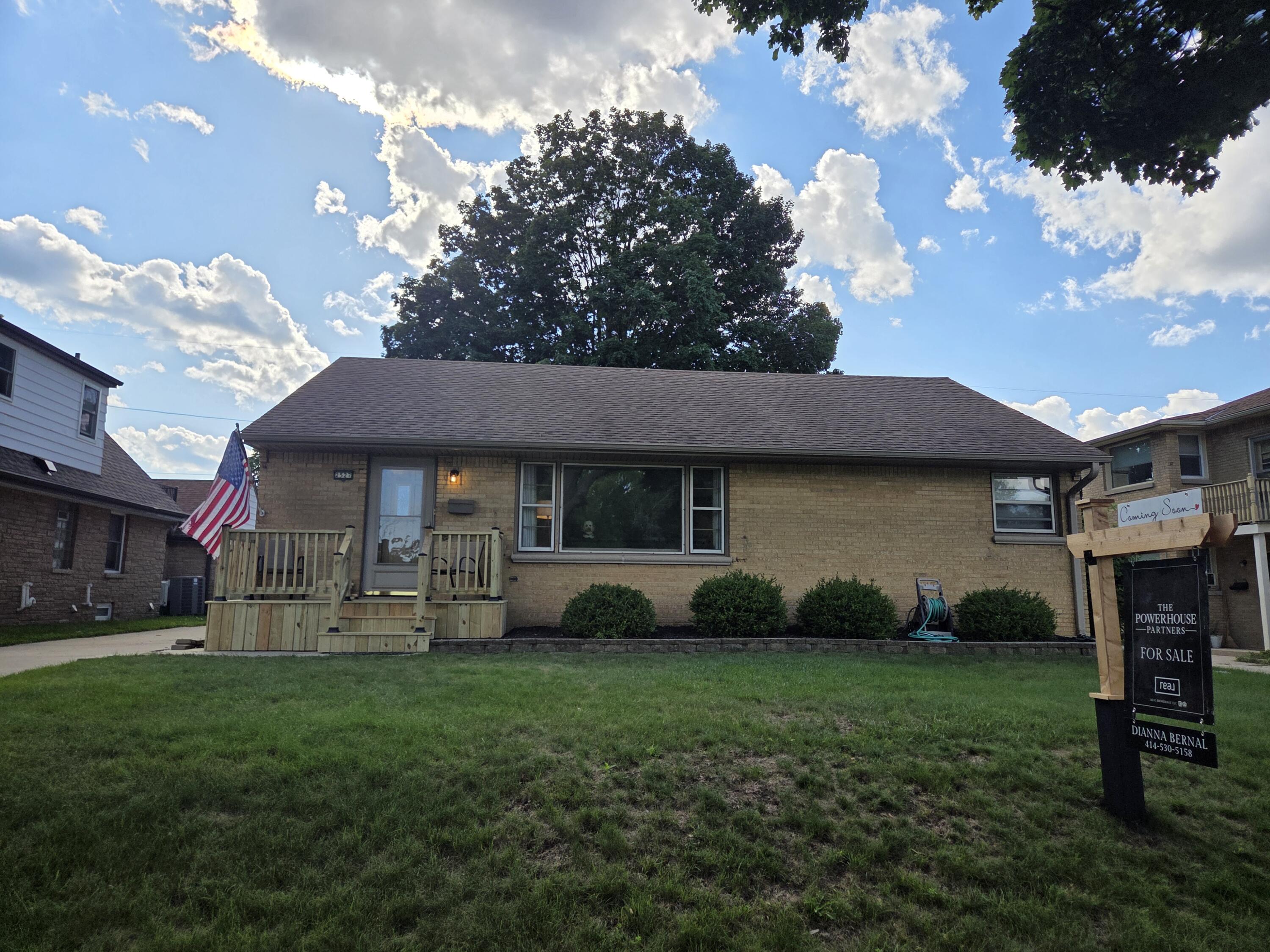2527 S 82nd St Property Photo 1