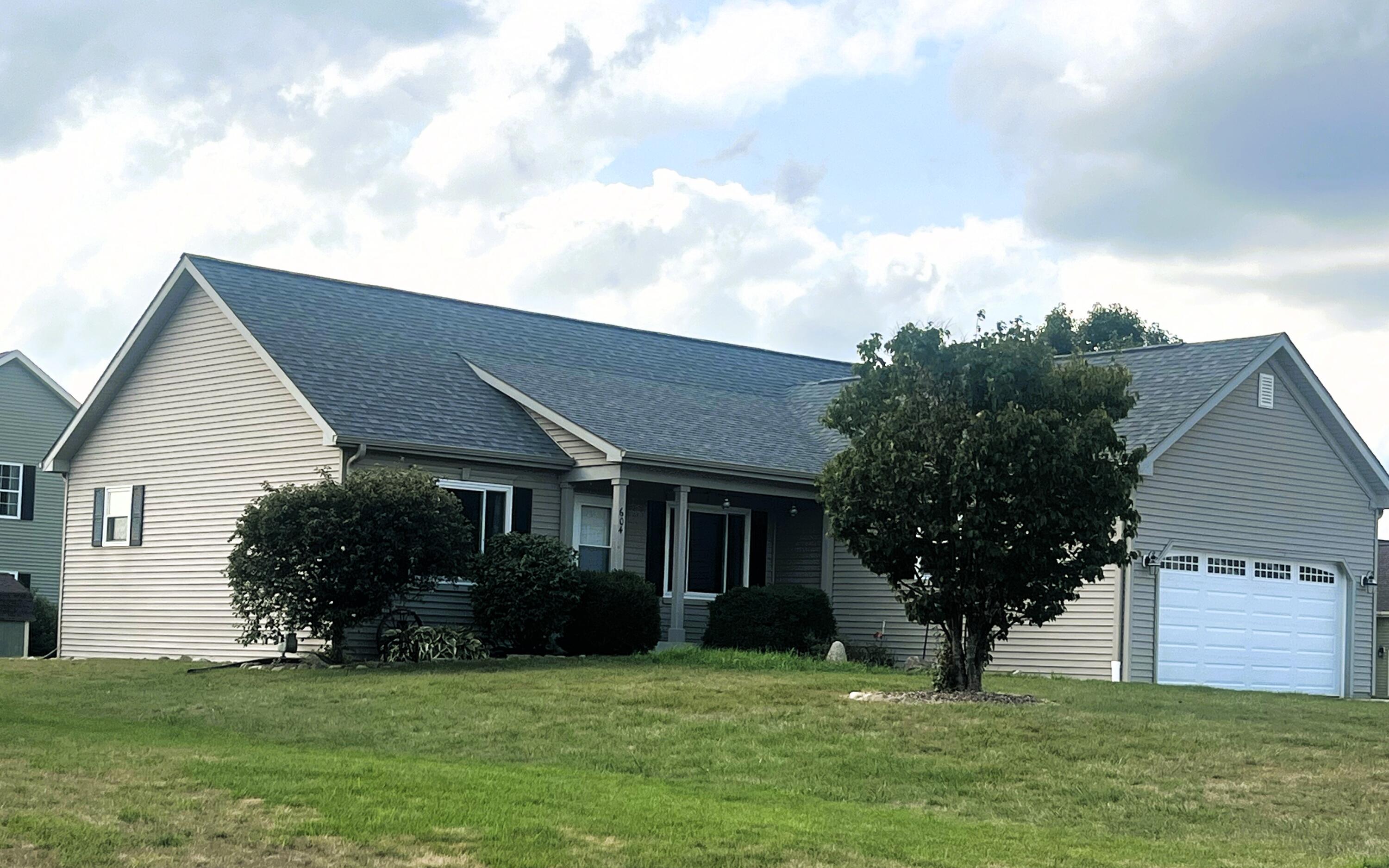 604 S Woodpine Dr Property Photo 1