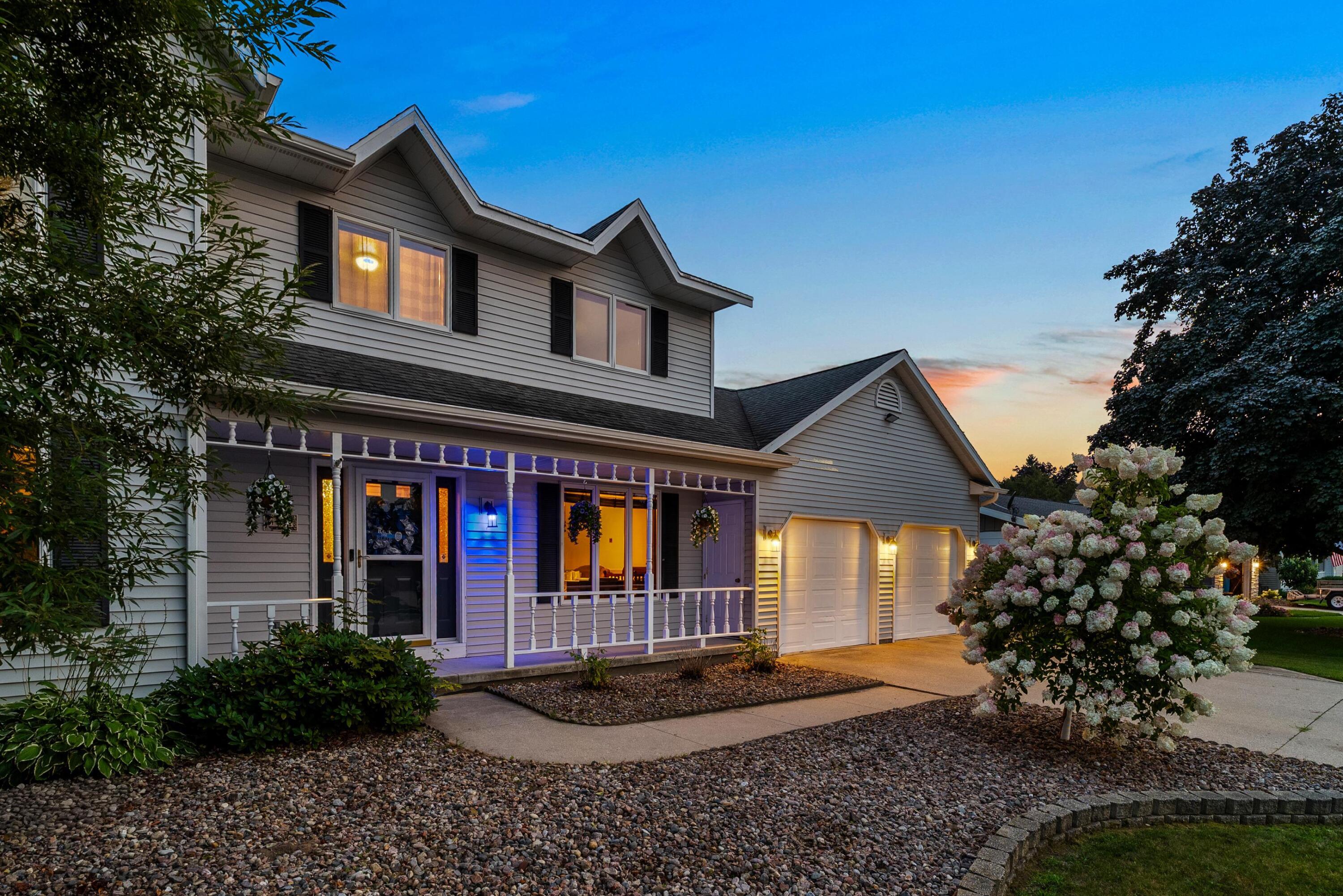 4709 Laurie Ln