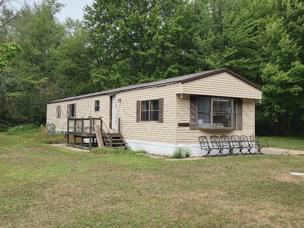 W625 Weigers Rd Property Photo 1