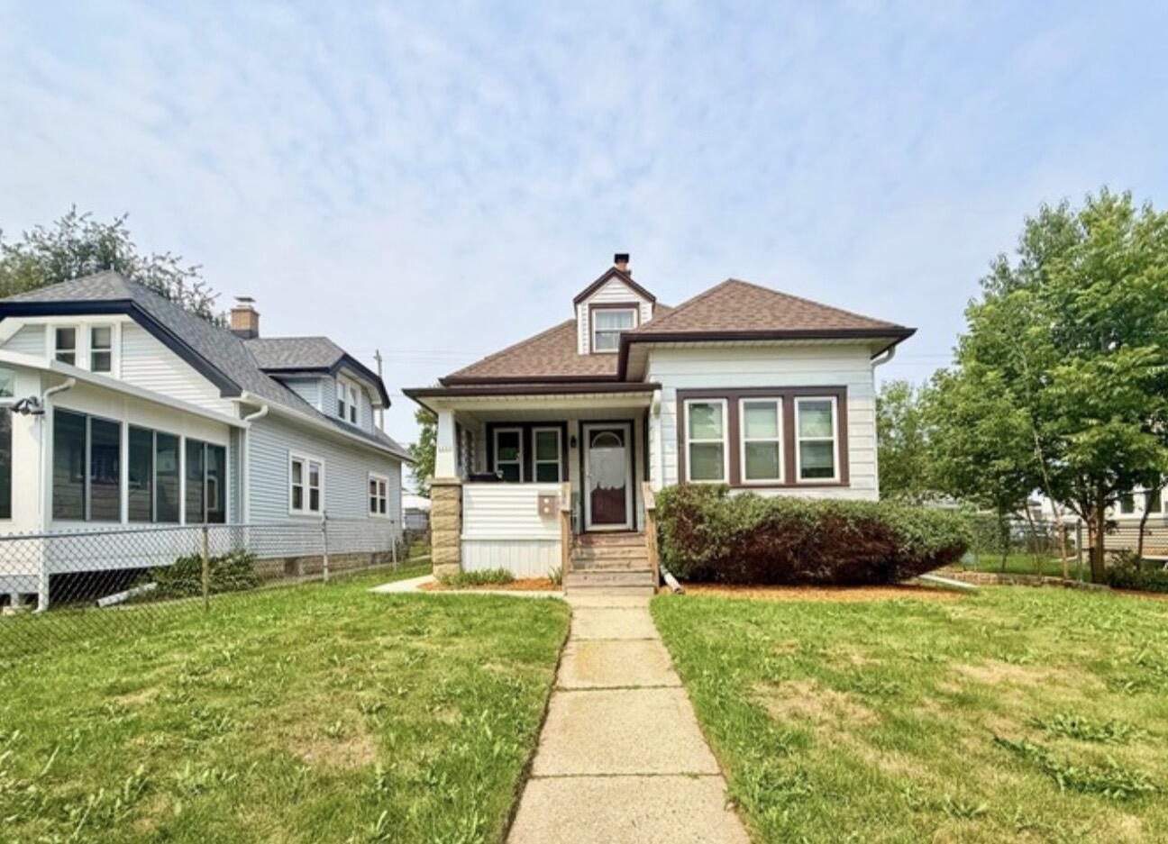 1212 Menomonee Ave Property Photo 1