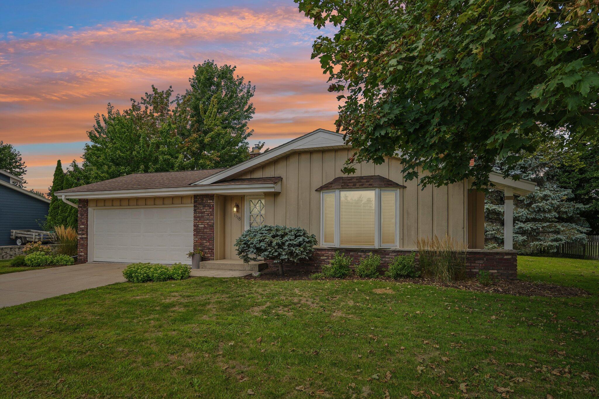 1118 Dogwood Ln Property Photo 1