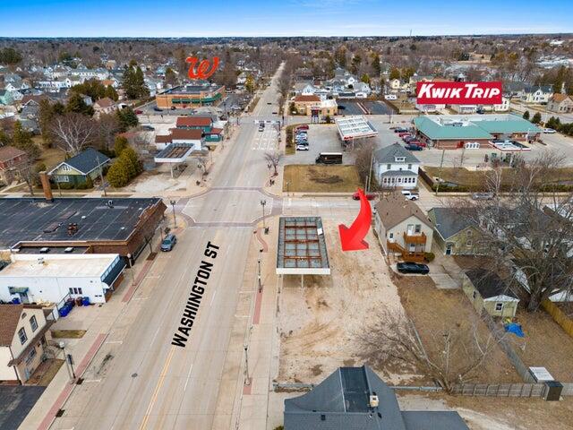 2023 Washington St Property Photo 1
