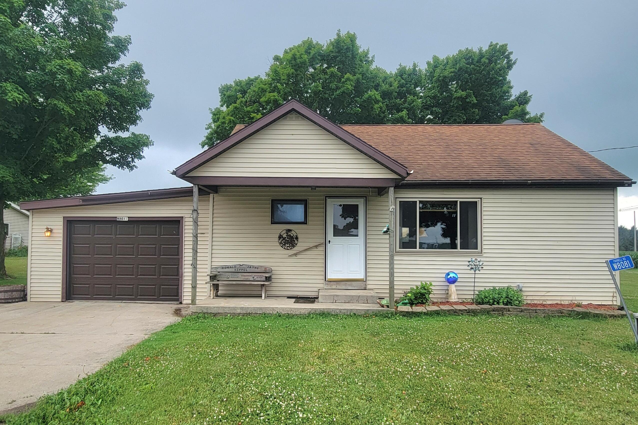 W8081 Parnell Rd