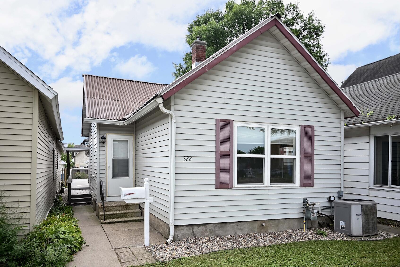 322 Mankato Ave Property Photo 1