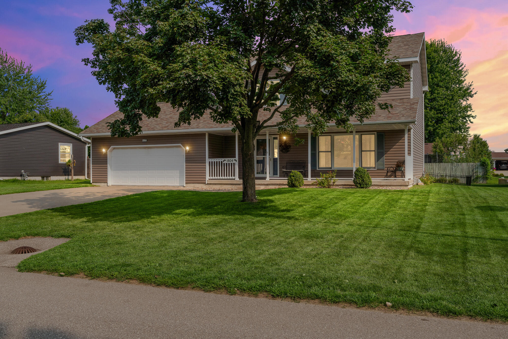 1904 Henry Johns Blvd