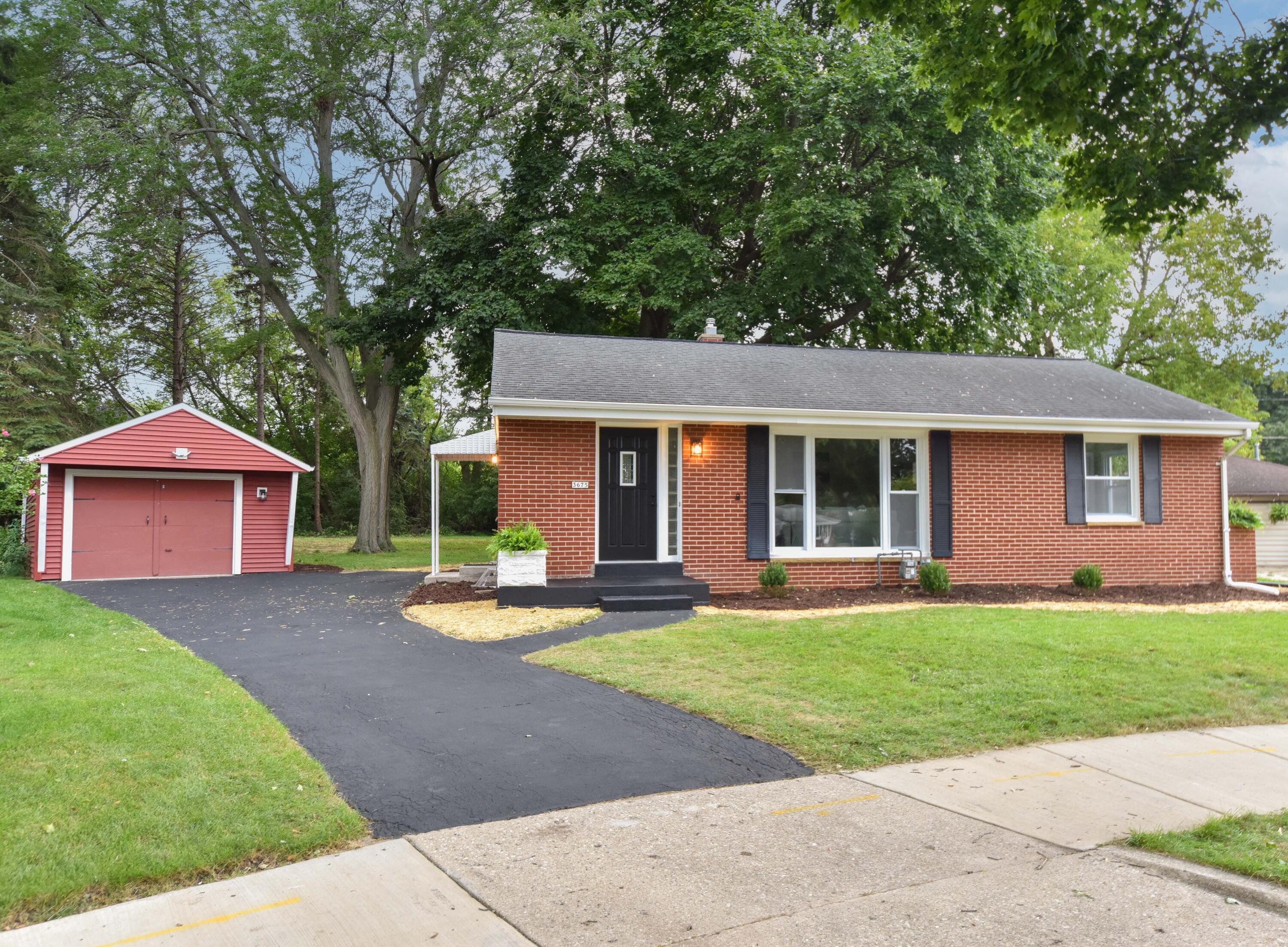 3675 S Taylor Ct