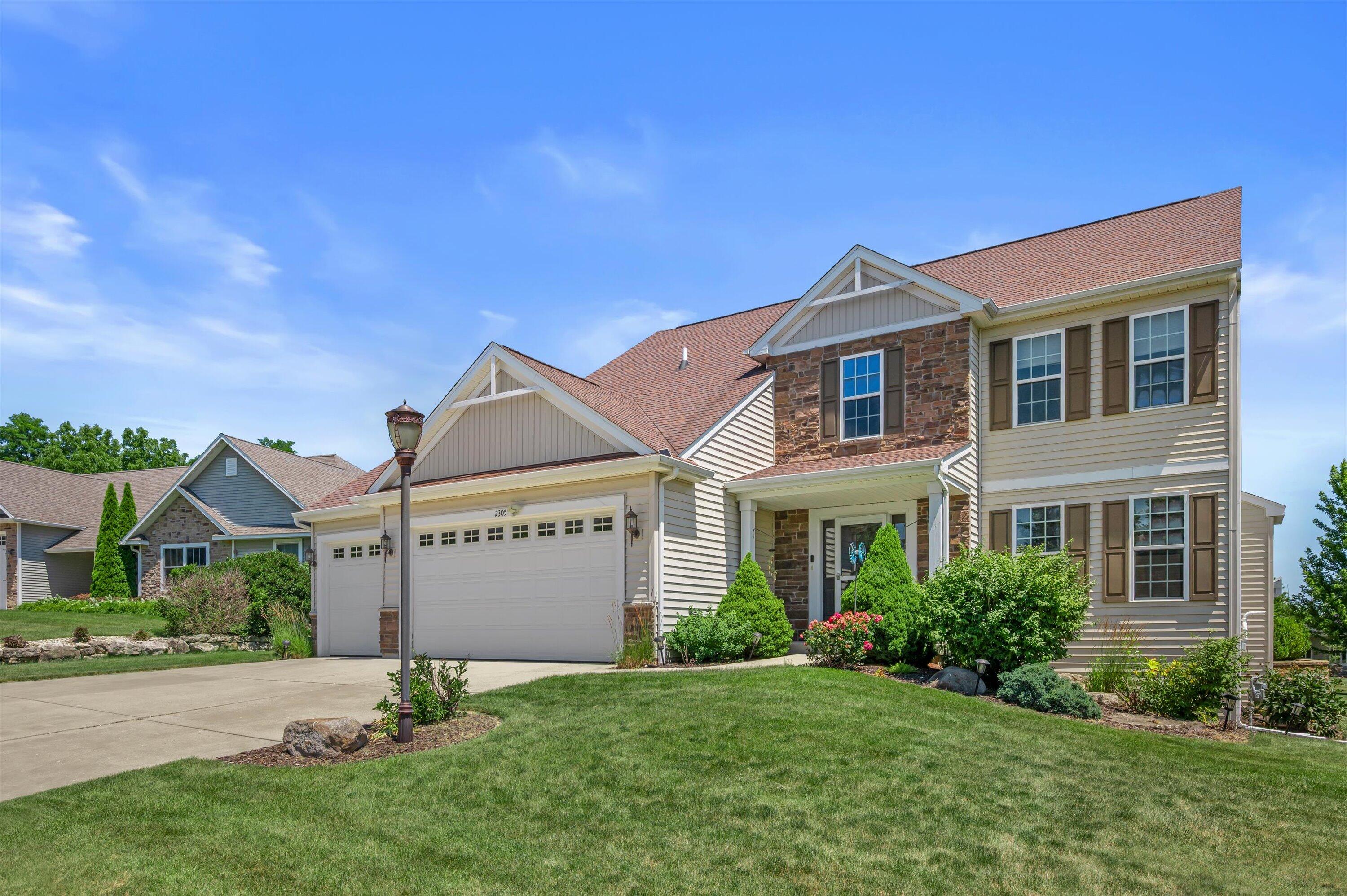 2305 Rustic Woods Ct
