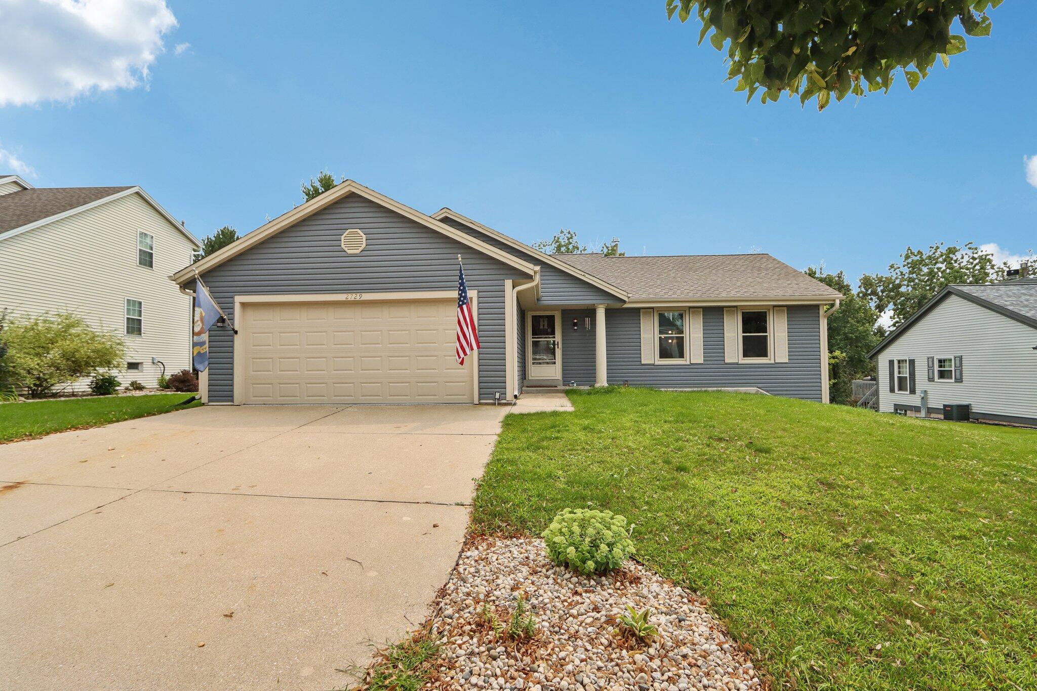 2729 Brighton Dr Property Photo 1