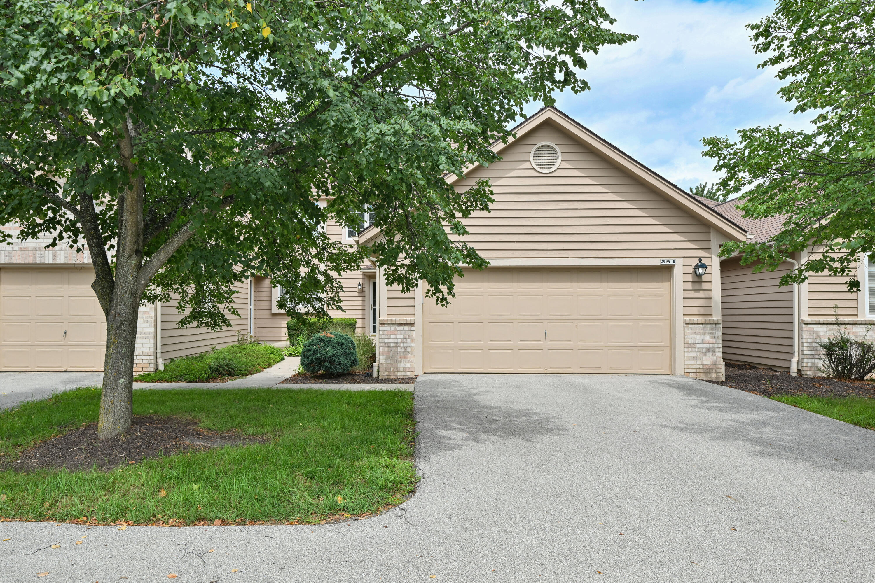 2995 River Birch Dr Property Photo 1