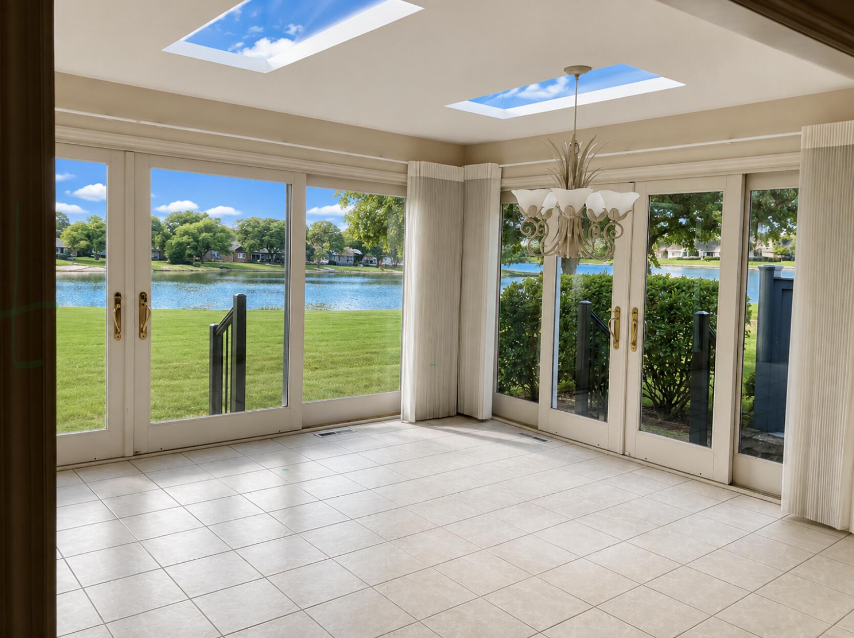 2115 W Norfolk Ct