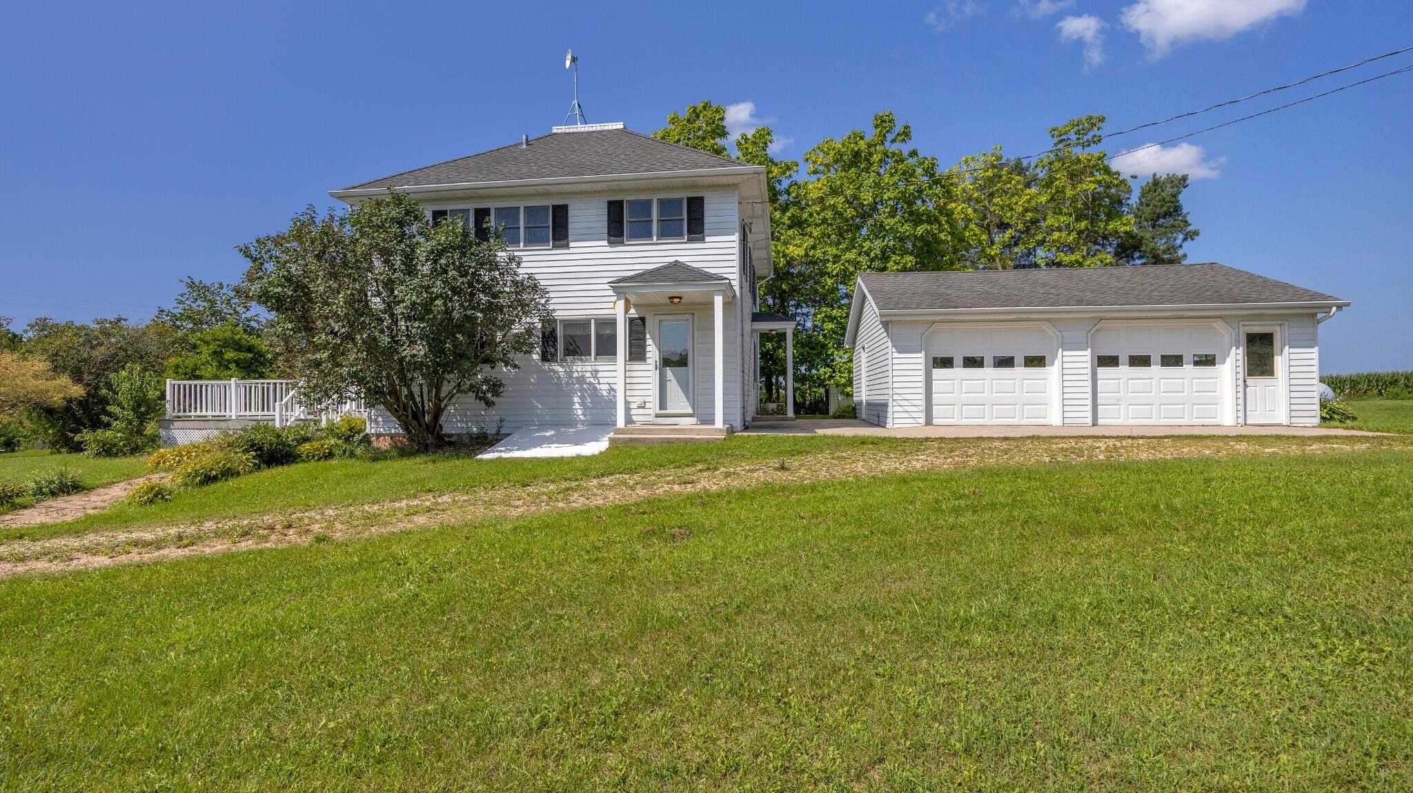 W7034 Parnell Rd Property Photo 1