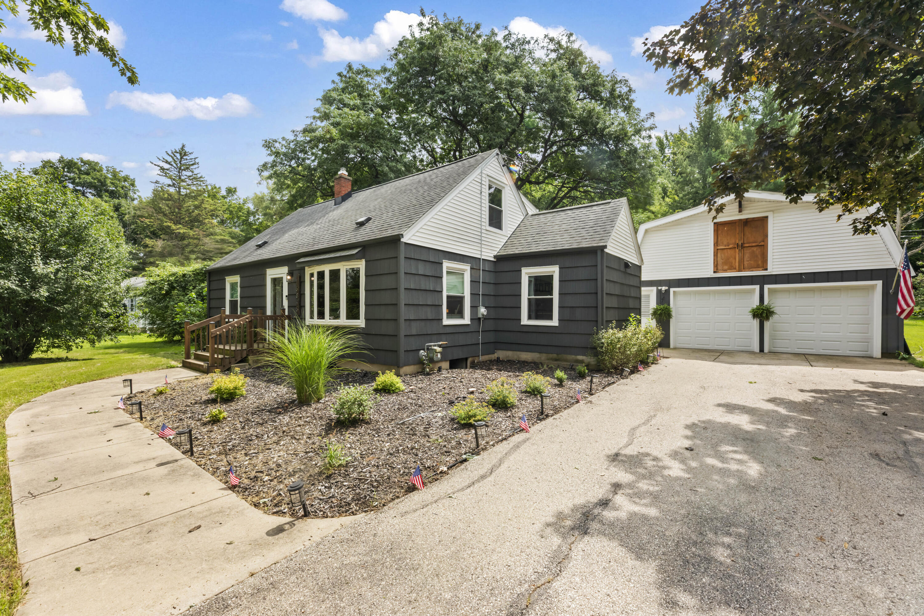 16845 Judith Ln Property Photo 1