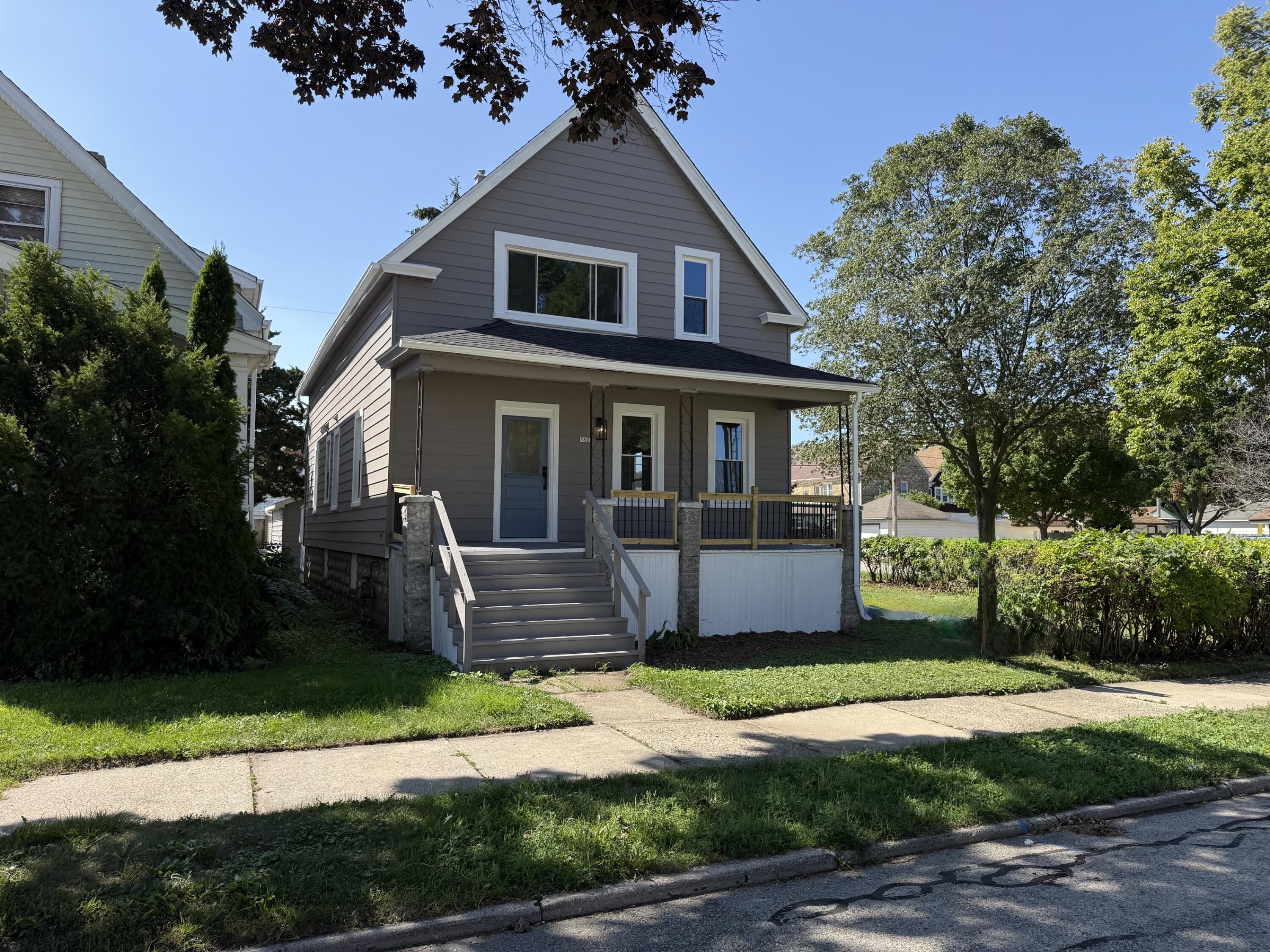 3807 E Edgerton Ave