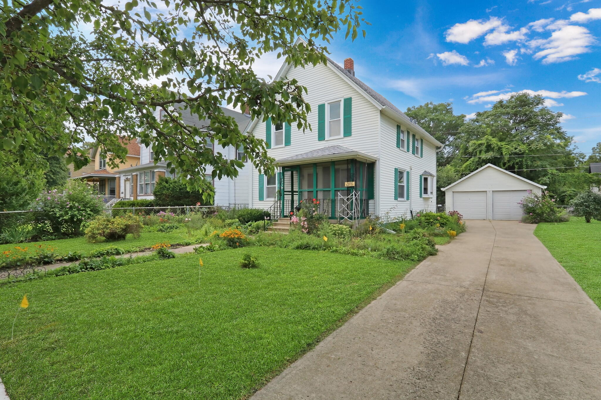 1604 54th St Property Photo 1