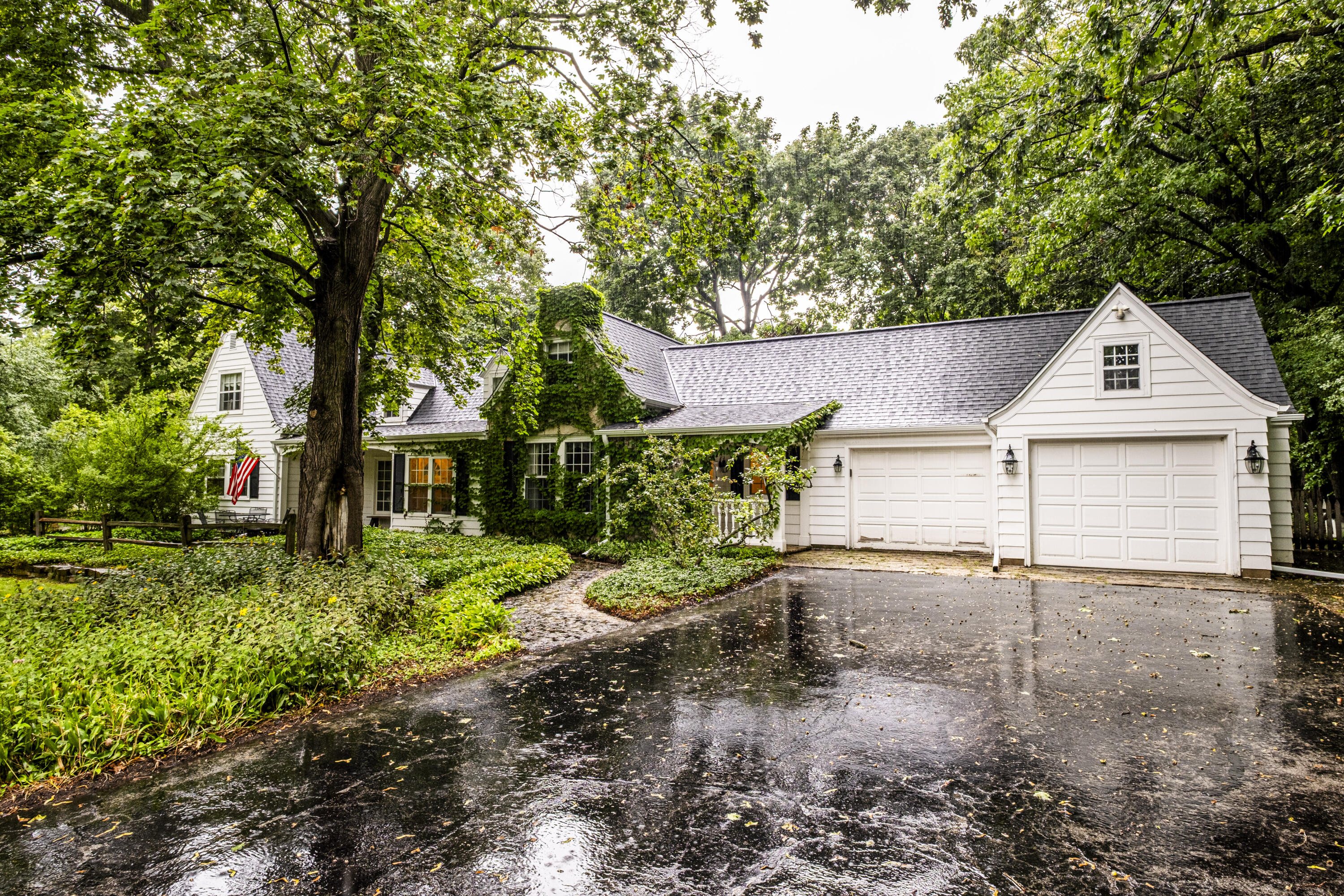 1000 Lone Tree Rd Property Photo 1