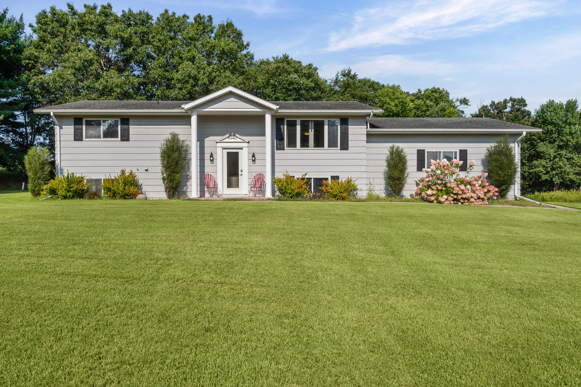 18065 Icicle Rd Property Photo 1