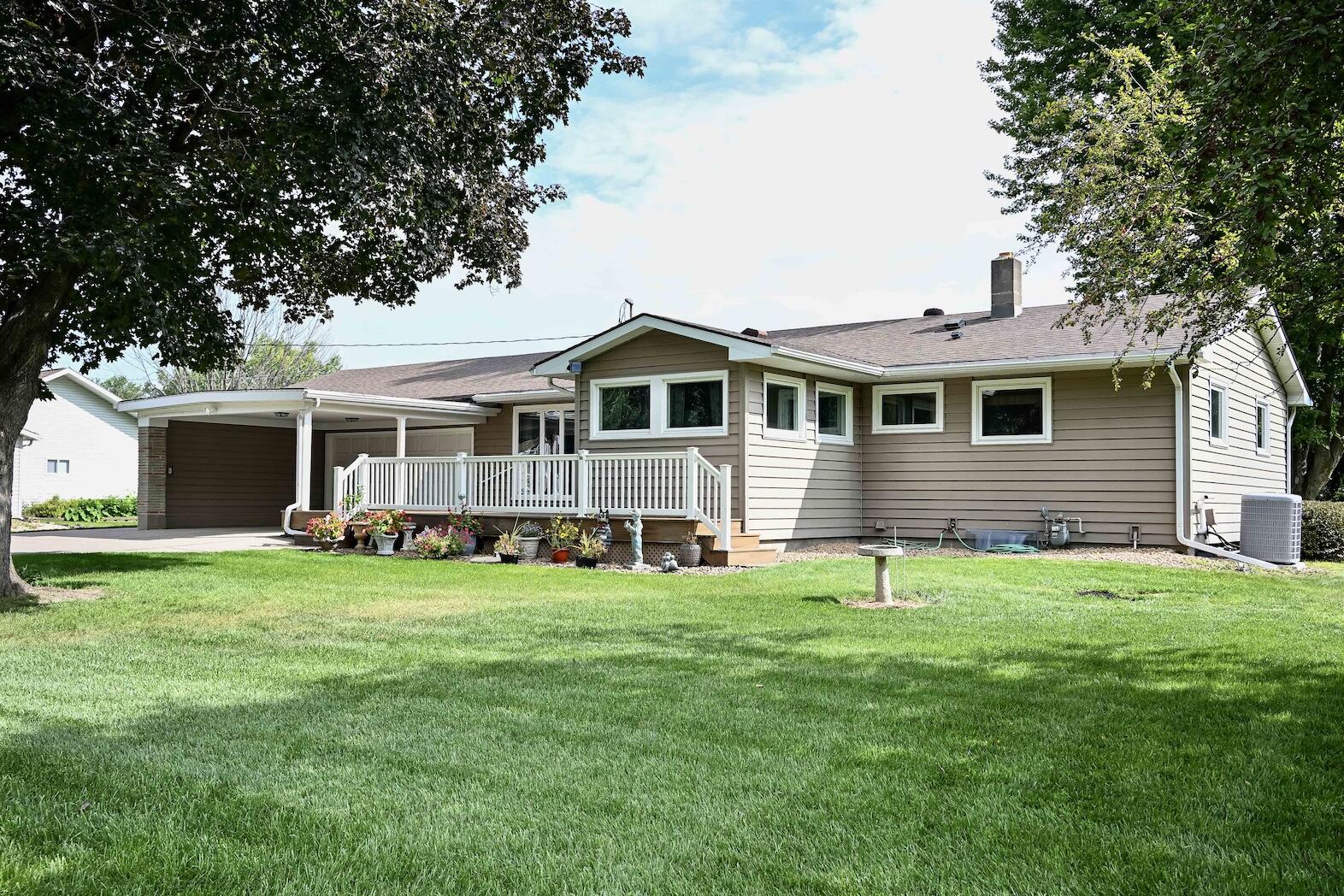 308 Saehler Dr Property Photo 1