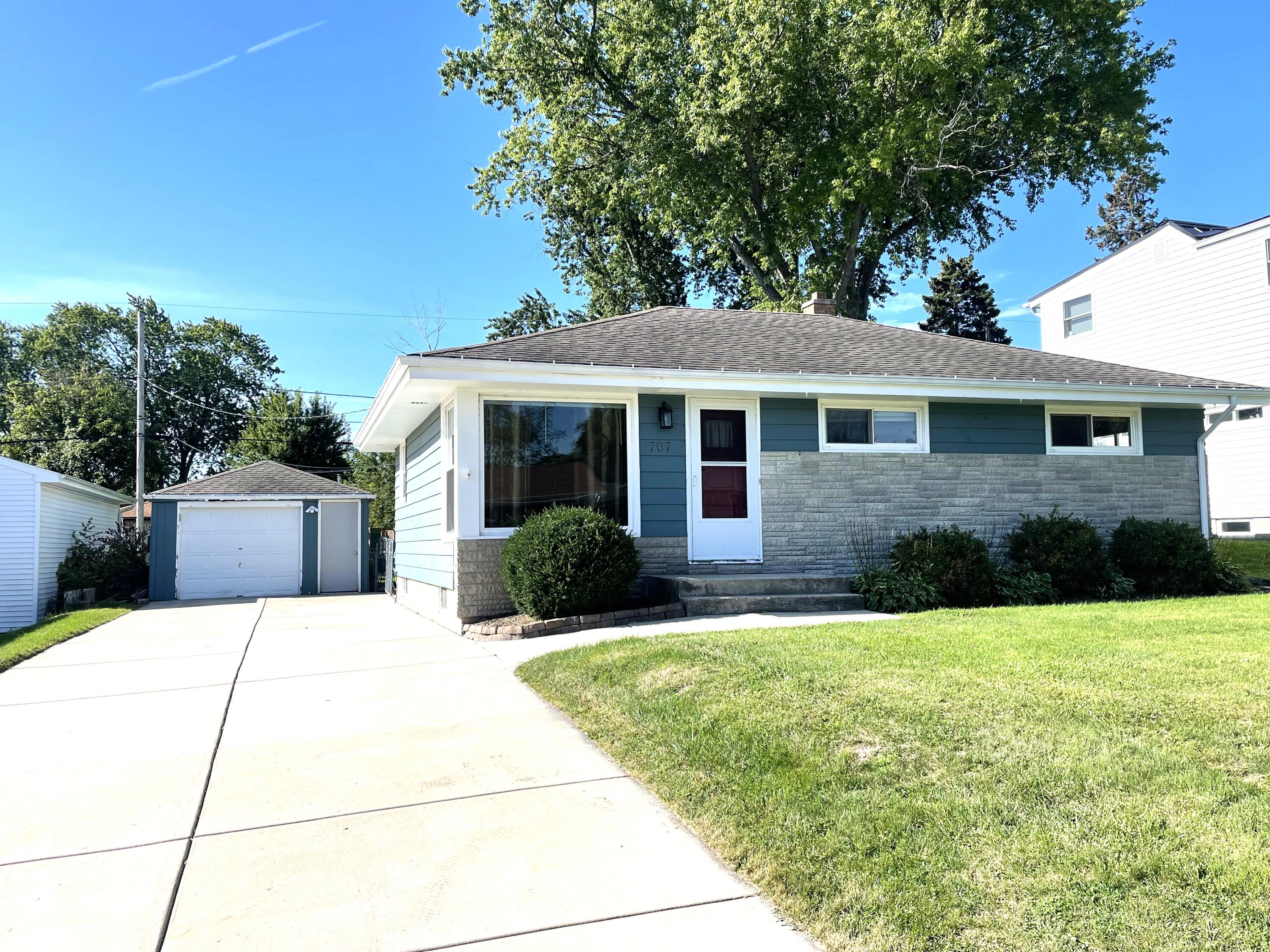 707 Lakeview Ave Property Photo 1