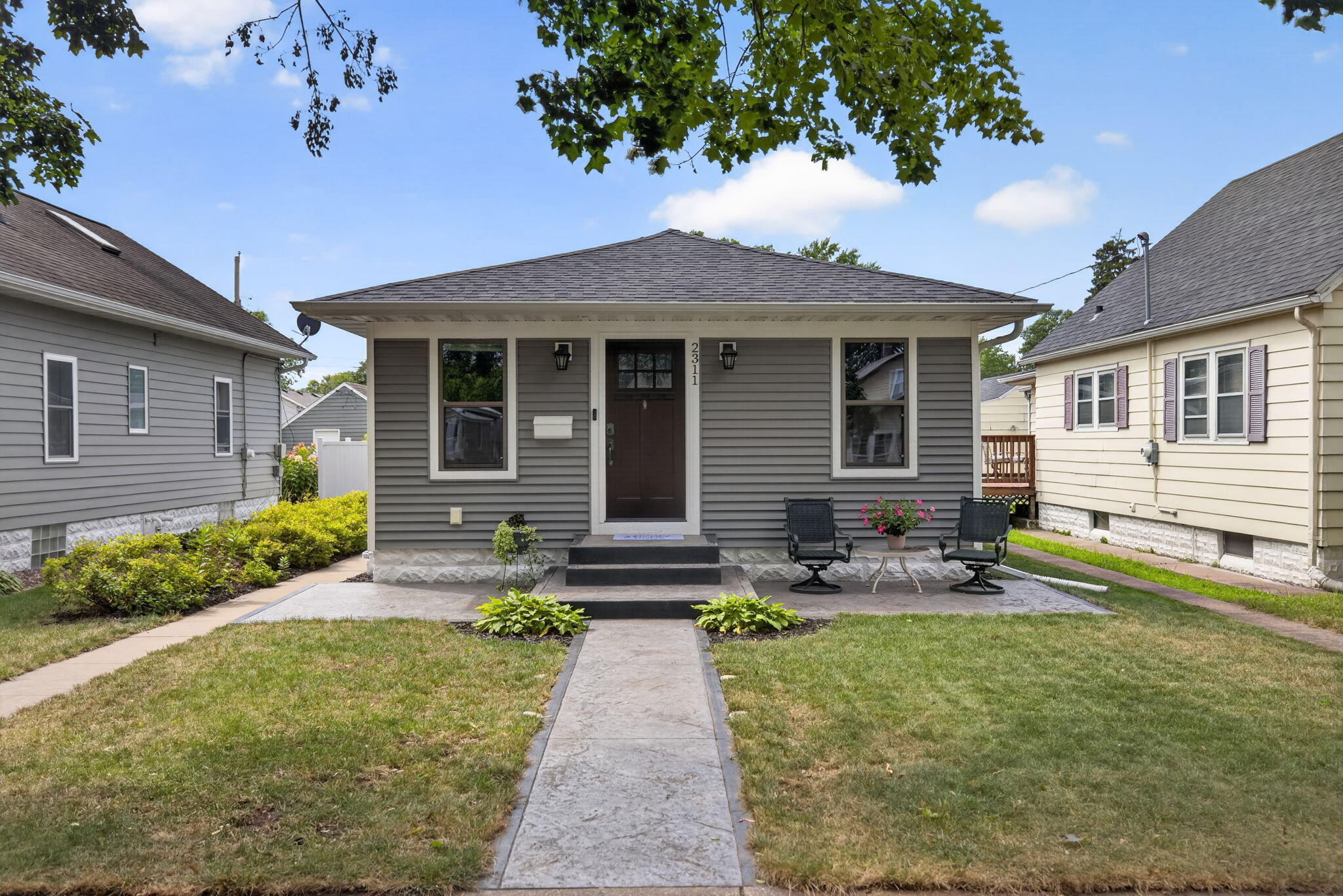 2311 Wood St Property Photo 1