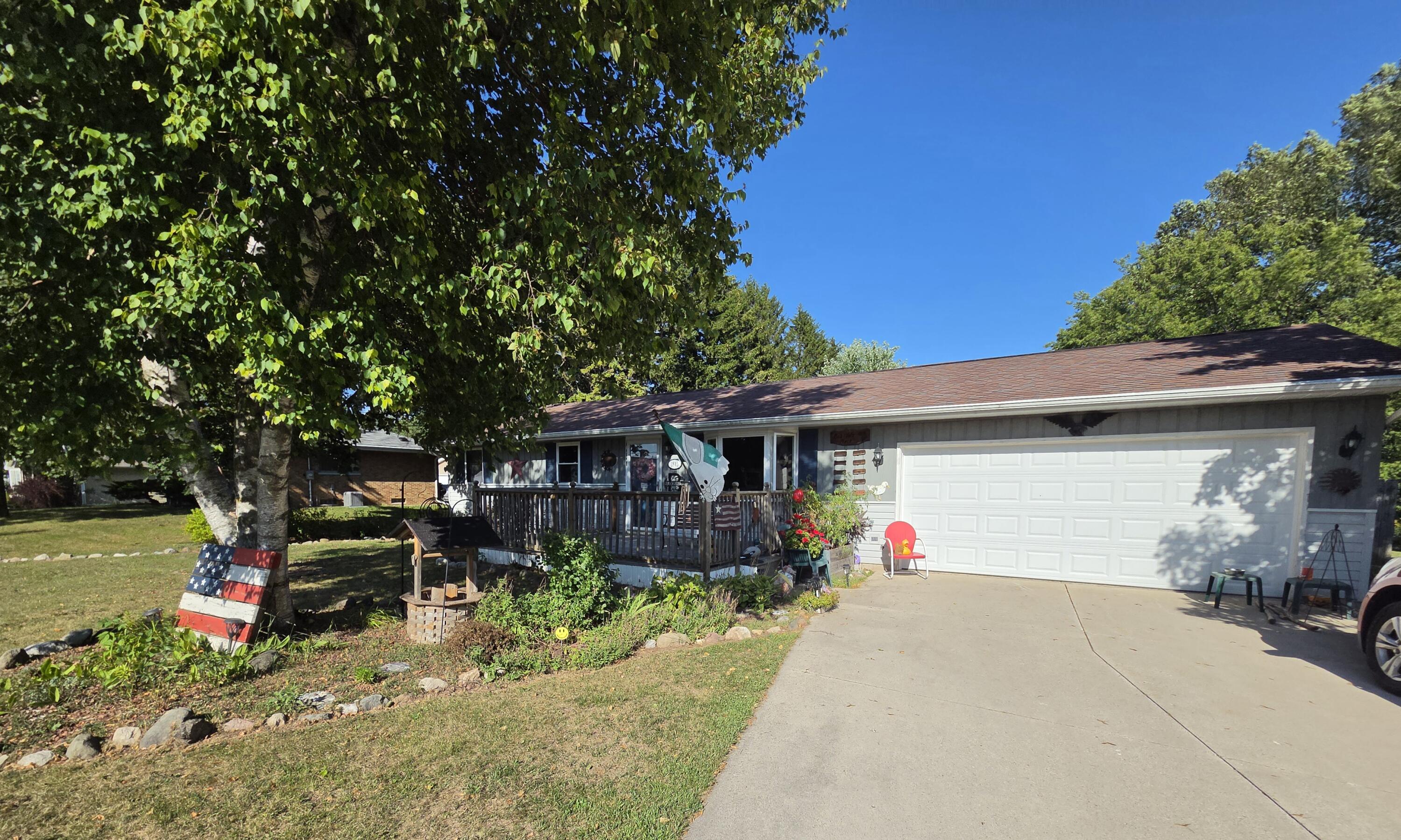 1845 Herman Rd Property Photo 1