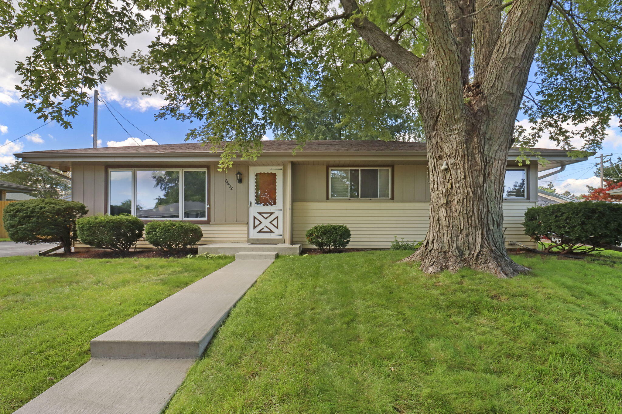 6602 59th Ave Property Photo 1