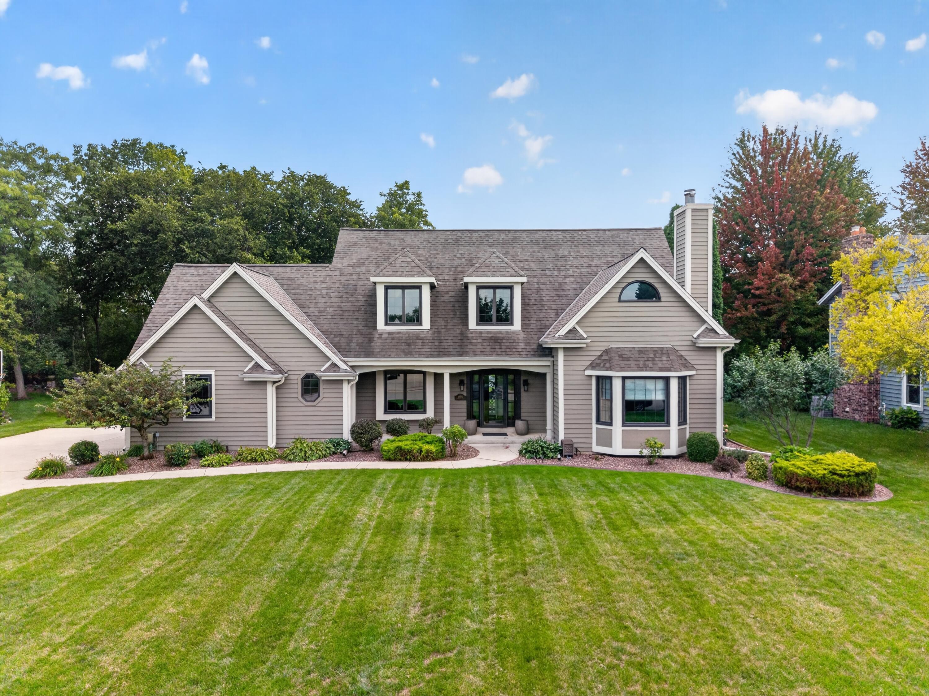 S78w20195 Monterey Dr Property Photo 1