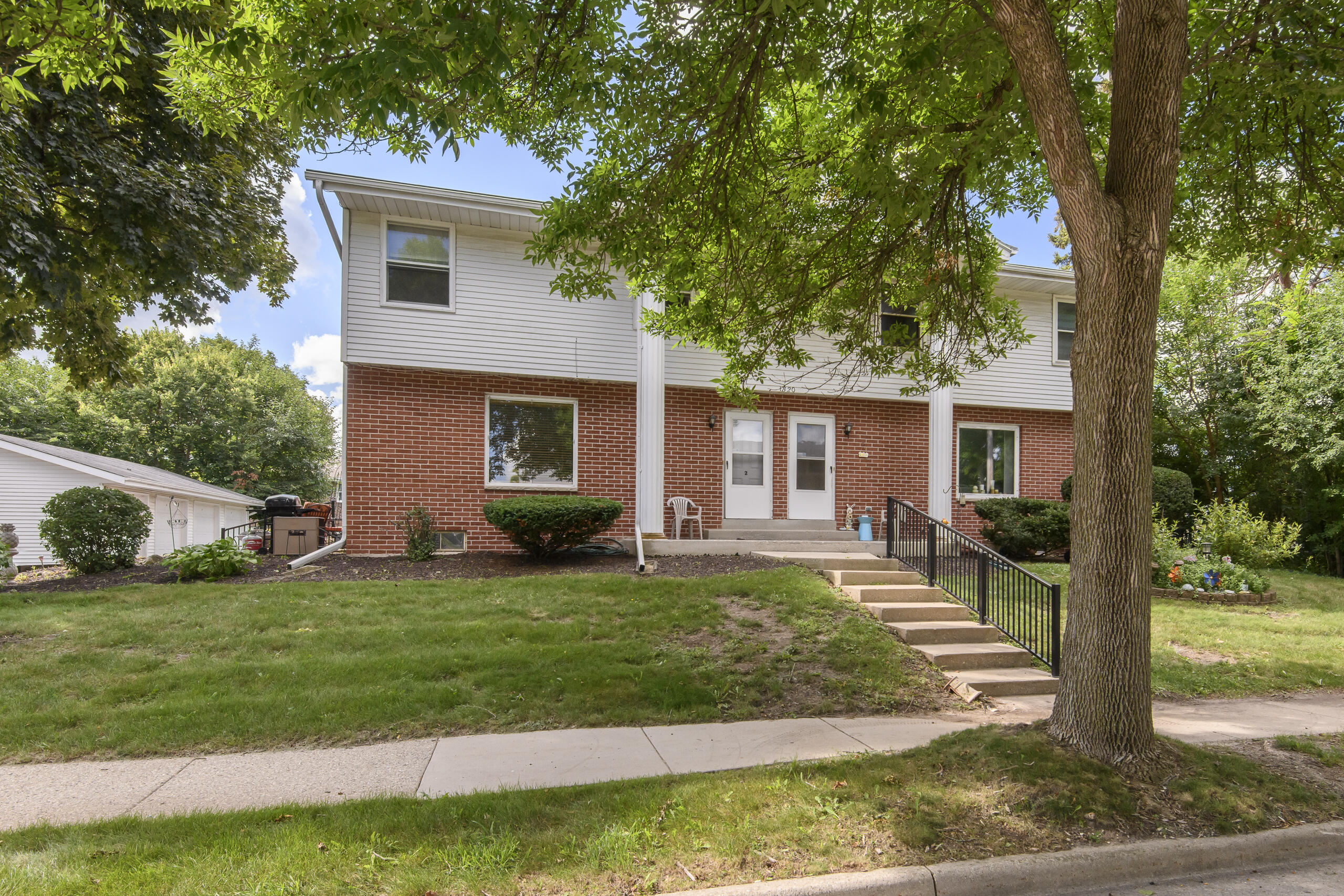 1320 Camden Way Property Photo 1