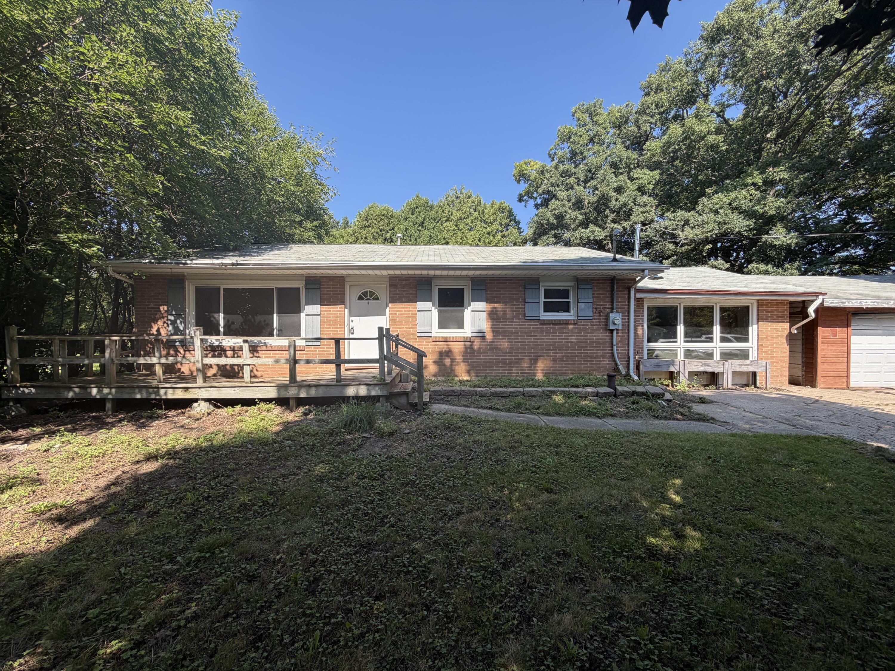 W4436 Highway 11 - Property Photo 1