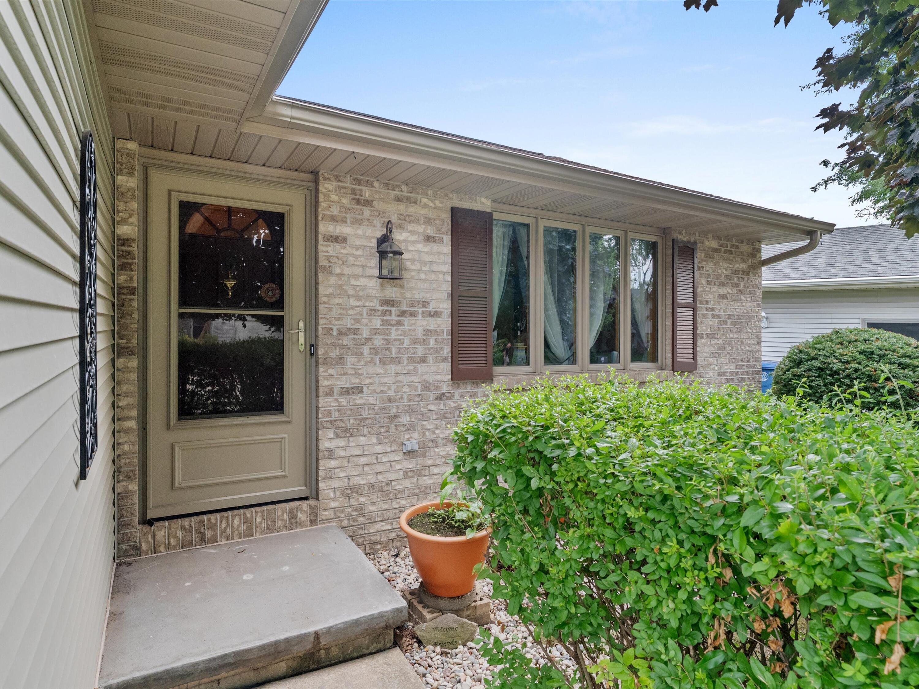 3177 Bellfield Dr