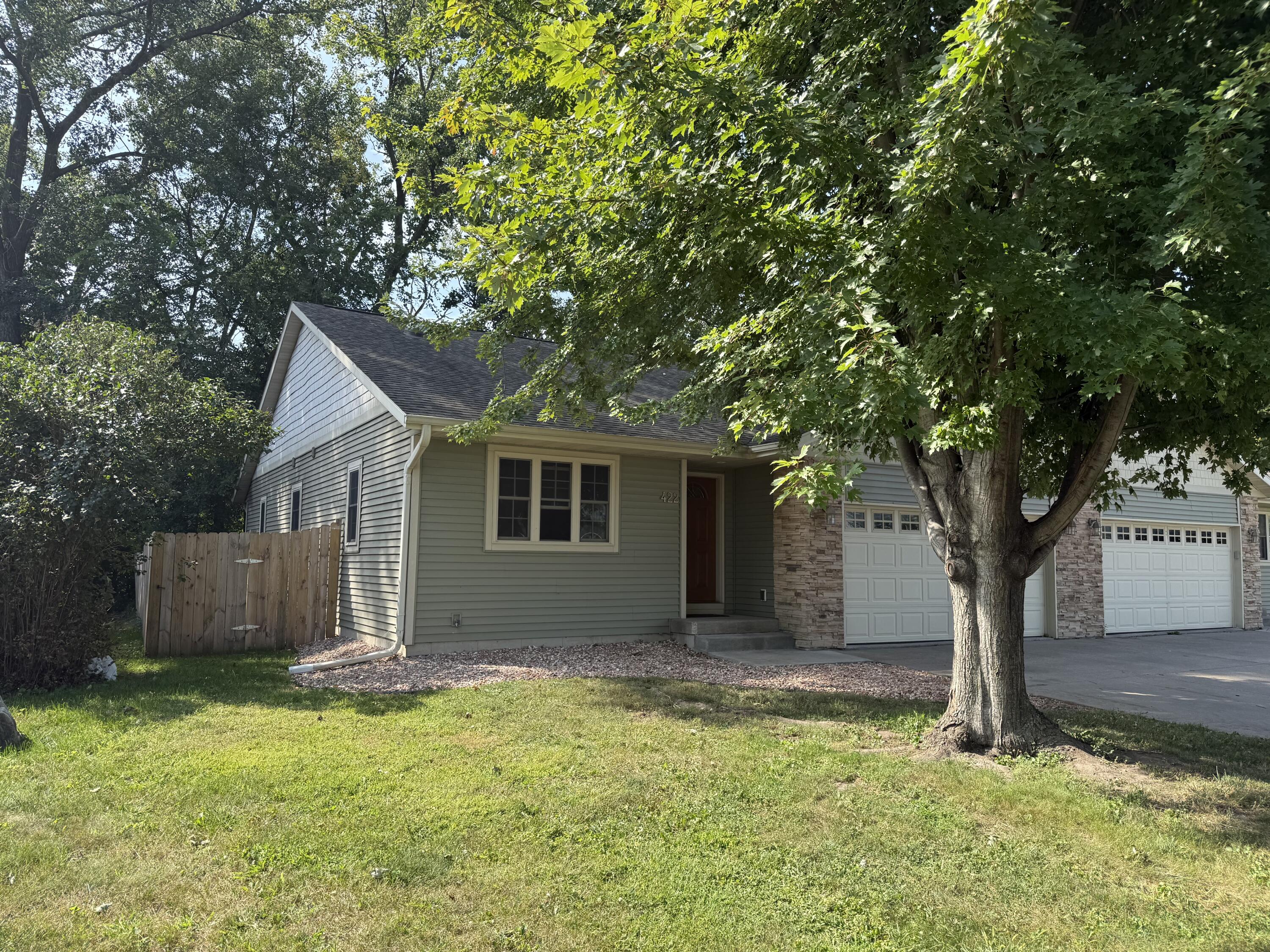 422 Callaway Blvd Property Photo 1