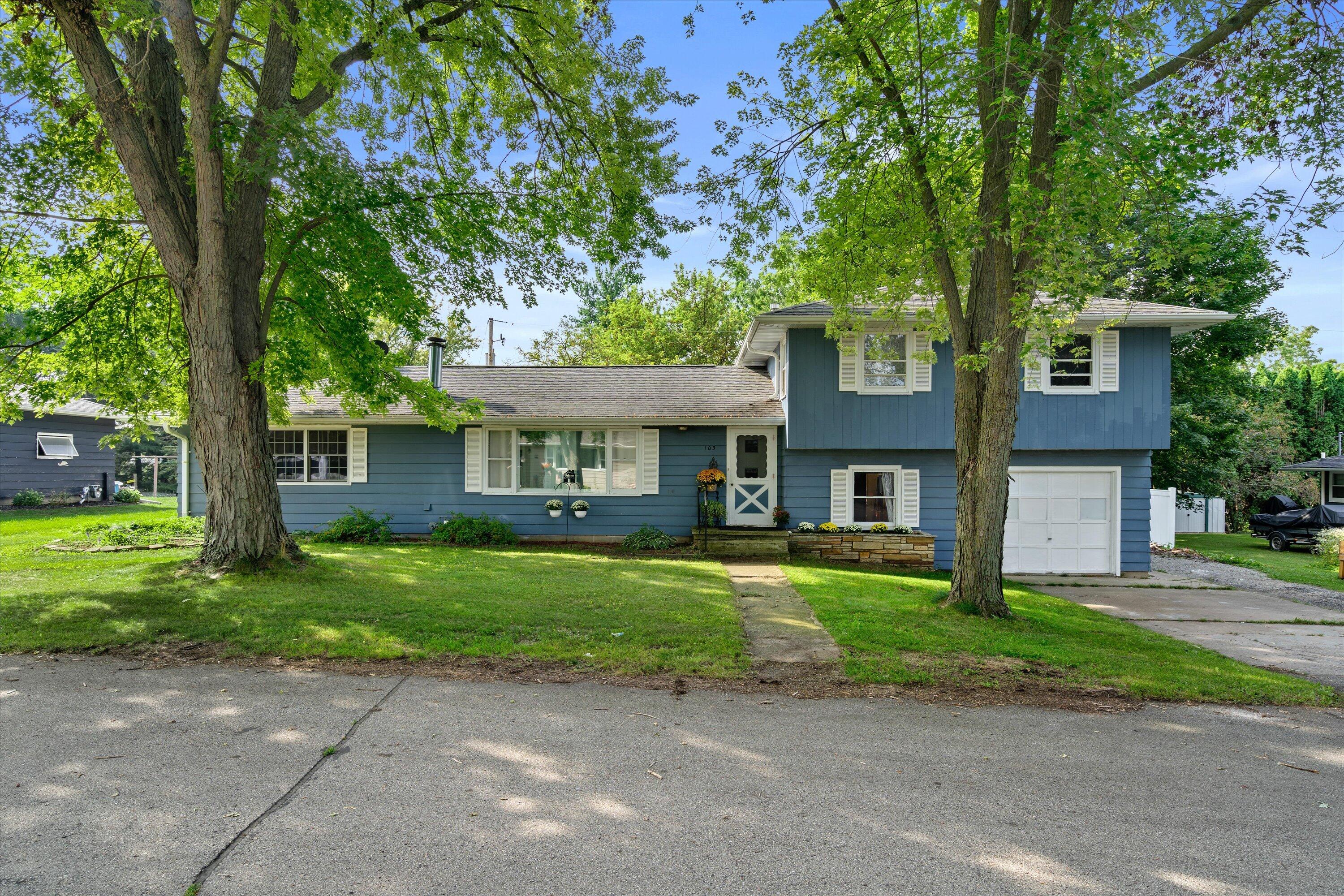 103 Fairview Ct Property Photo 1