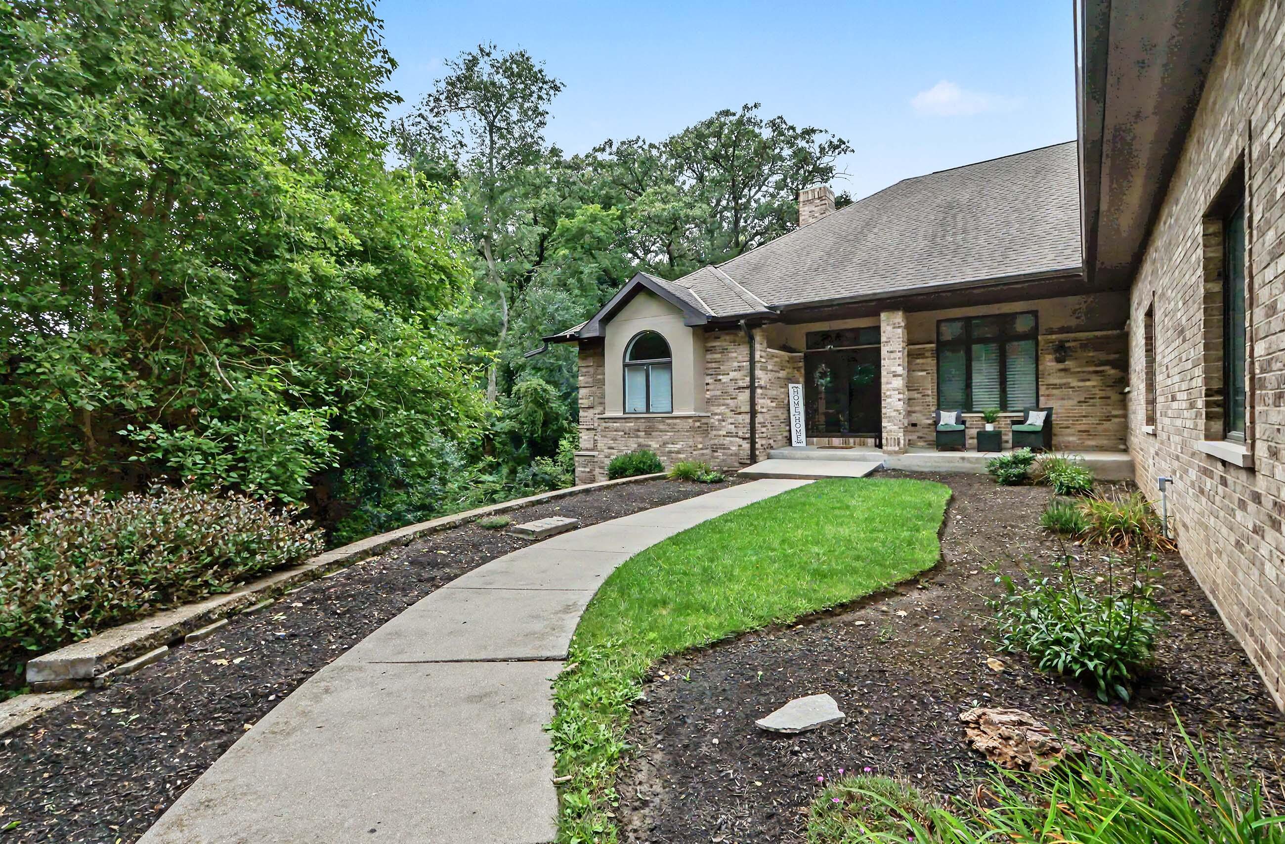2900 Bridle Ct Property Photo 1