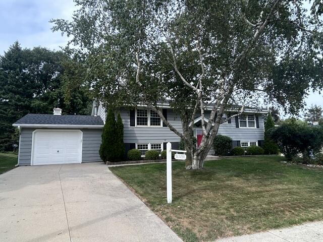 648 Hollybrook Ln Property Photo 1