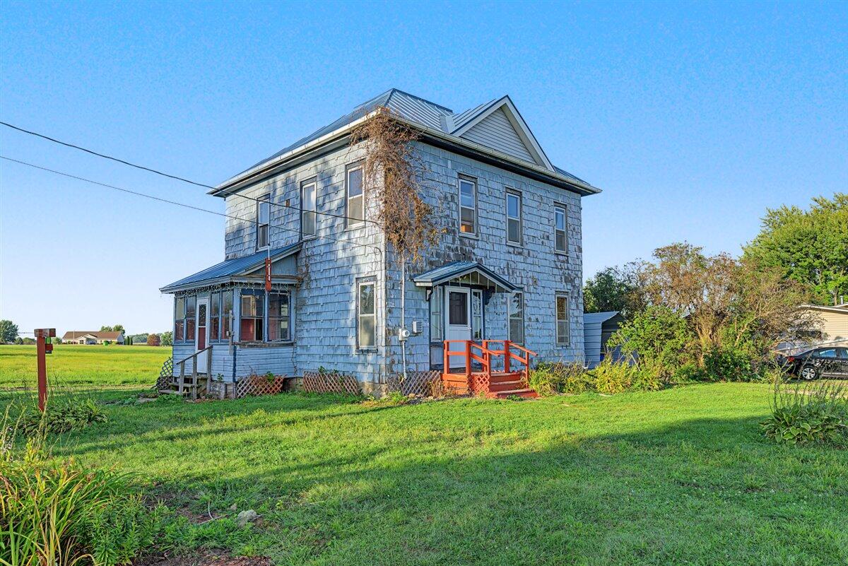 1110 W Broadway St Property Photo 1