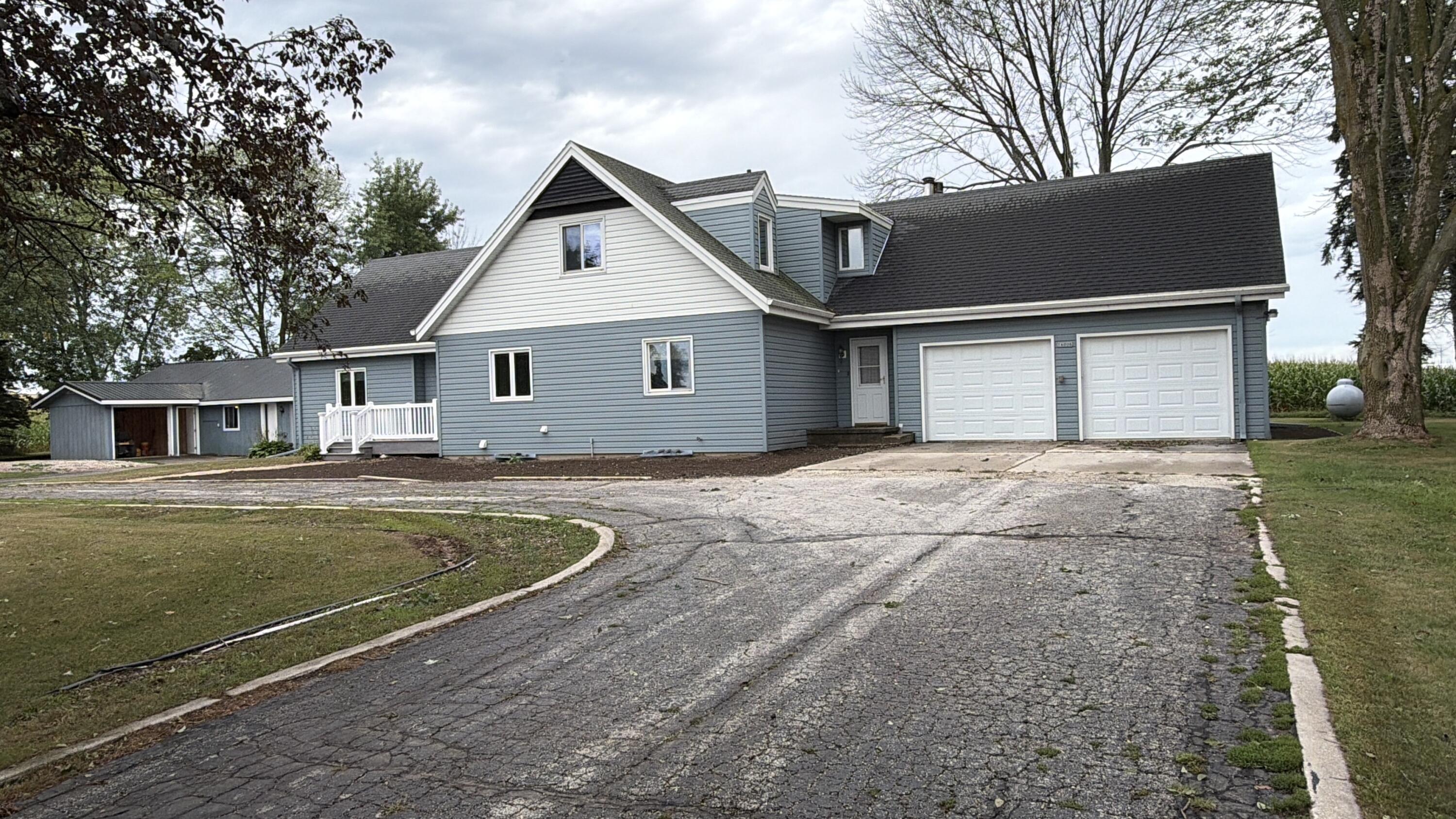 16006 State Highway 42 - Property Photo 1