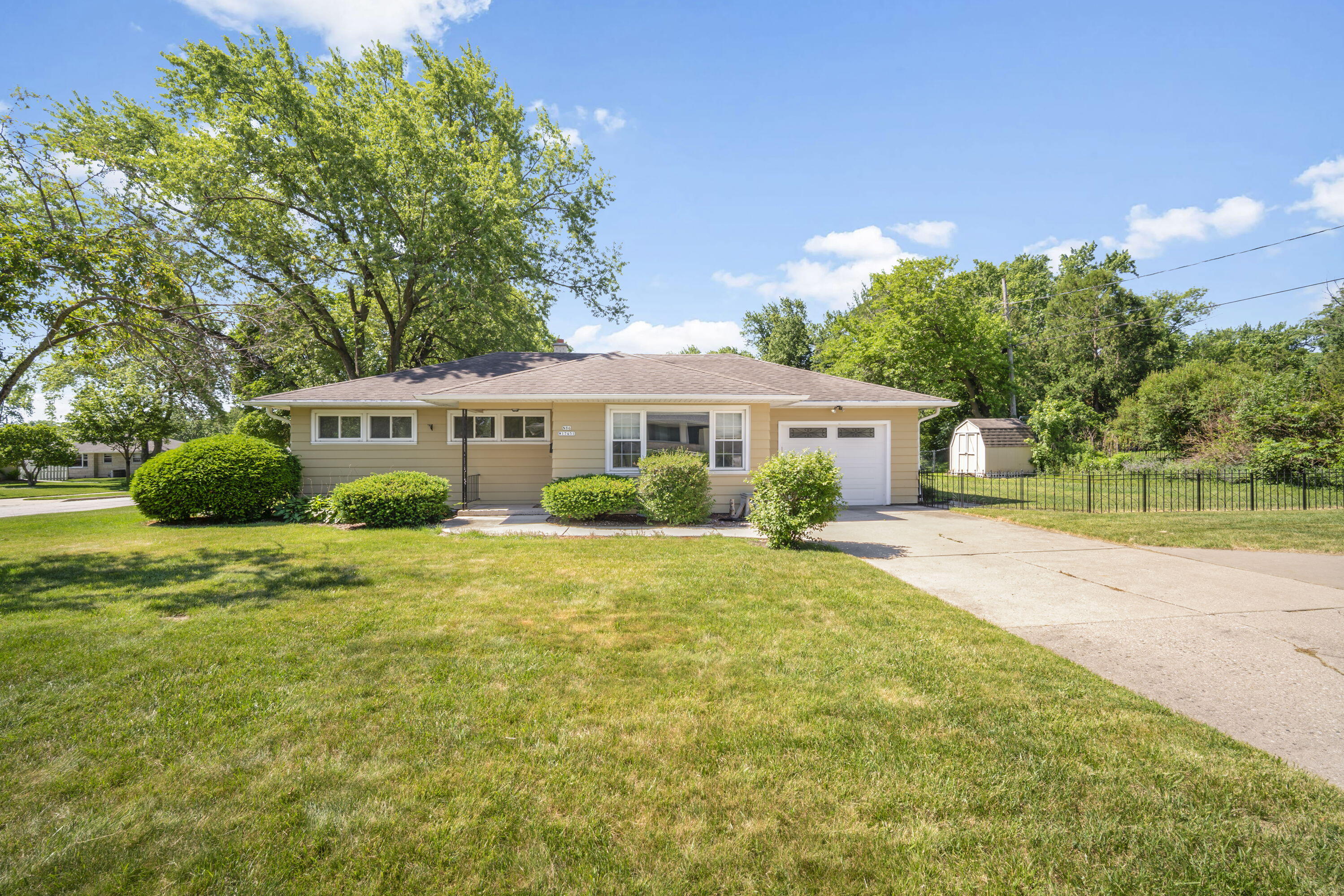 N86w17451 Joss Pl Property Photo 1