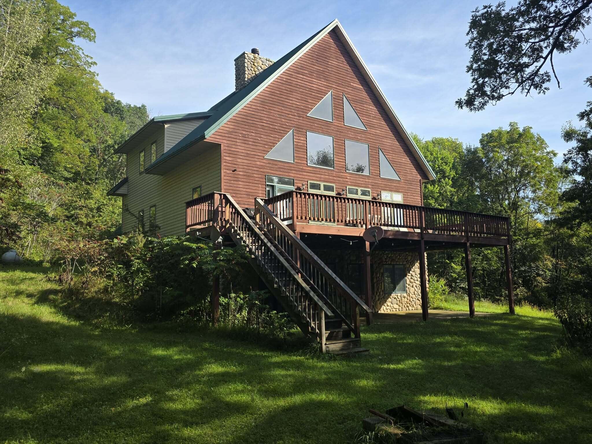 10235 Tavern Rd Property Photo 1