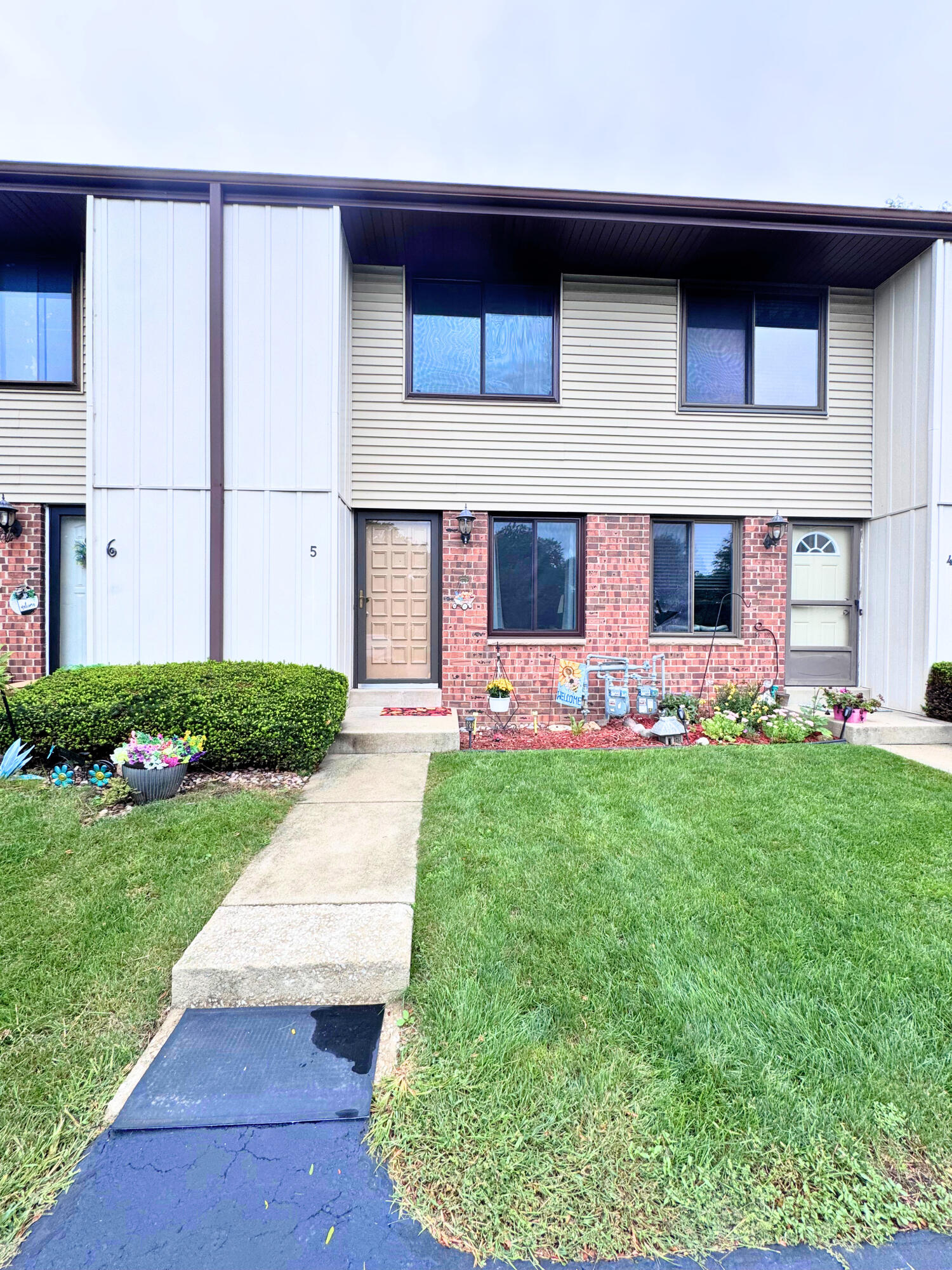 1415 Oakes Rd Property Photo 1