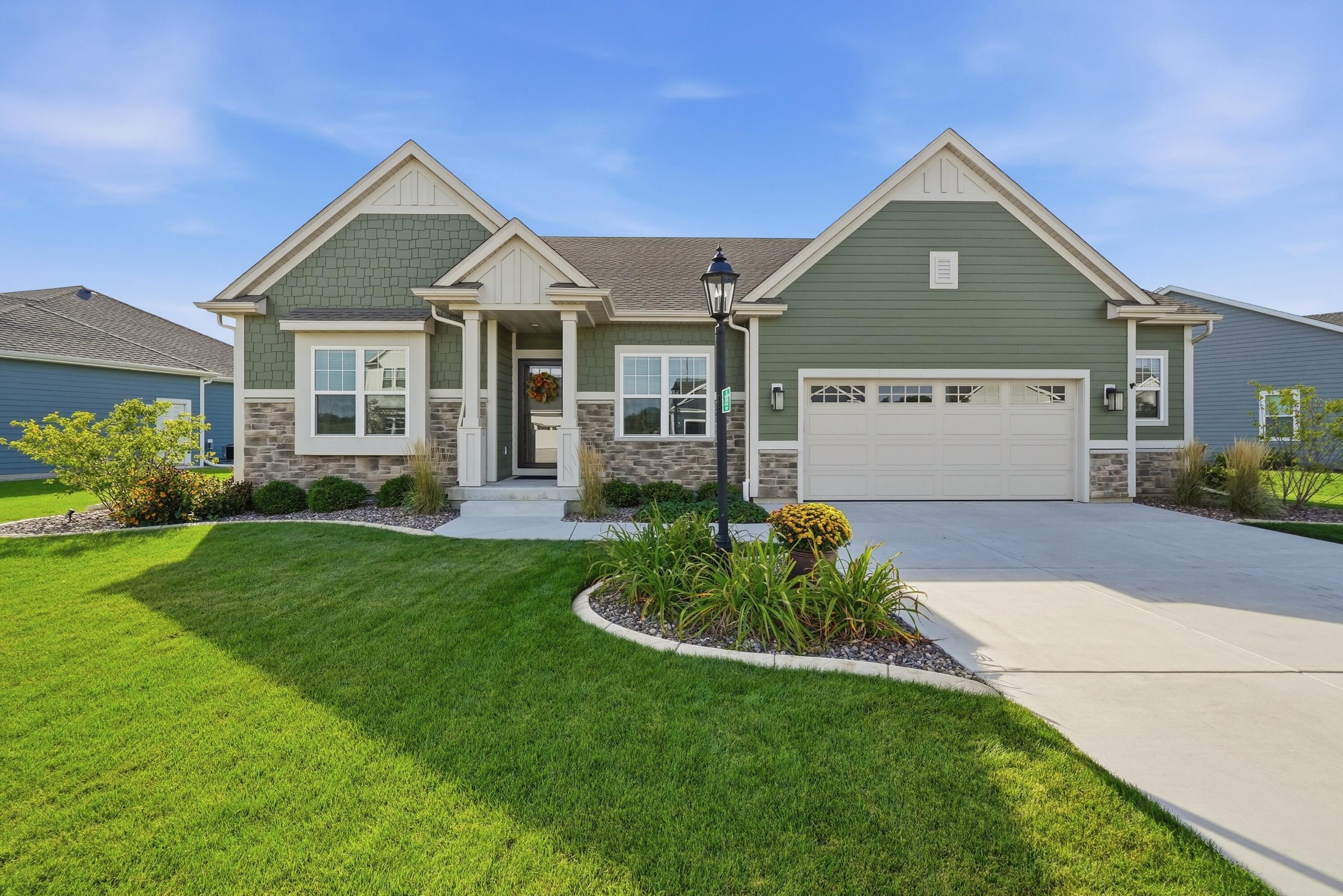 2935 Yahara Dr Property Photo 1