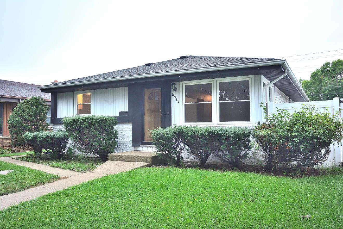 8945 W Herbert Ave Property Photo 1
